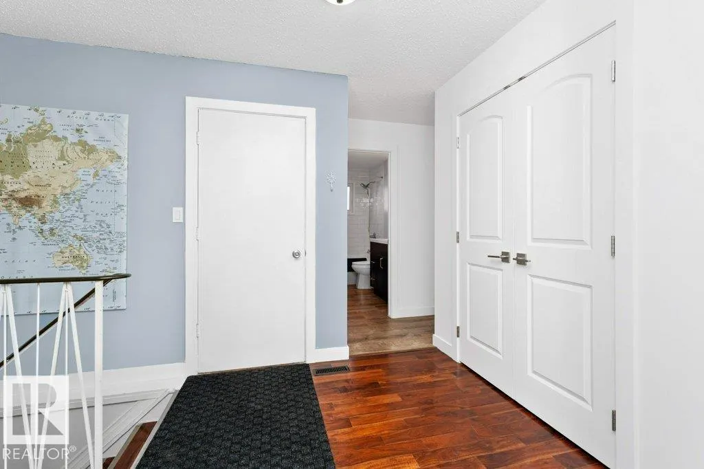 22 AFTON Crescent