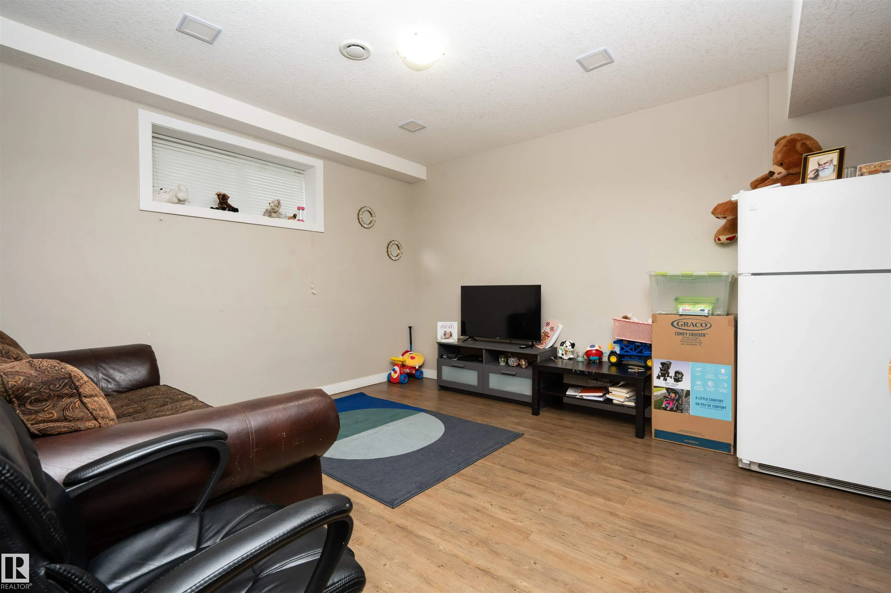 1908 86 Street