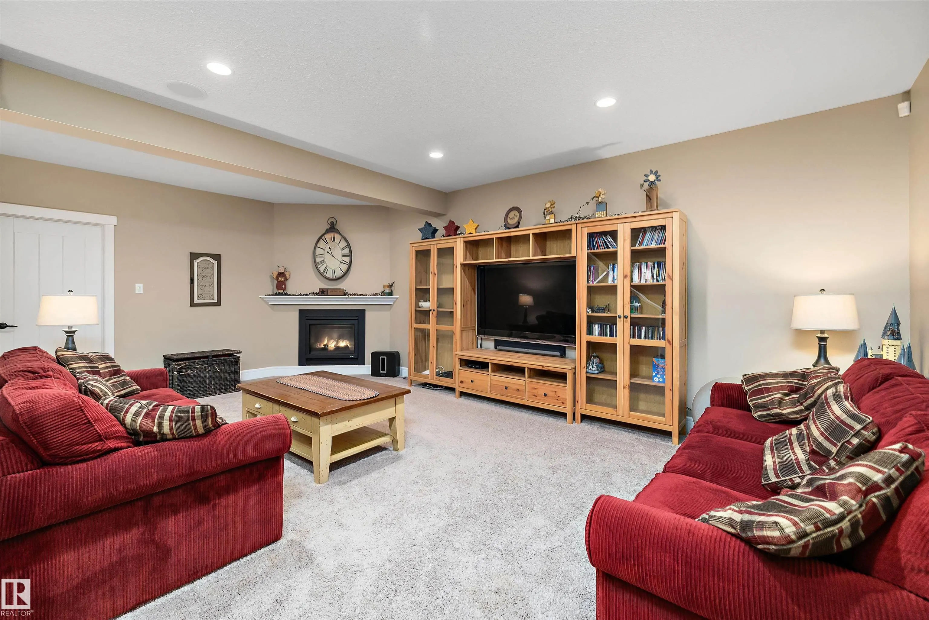 3193 WINSPEAR Crescent