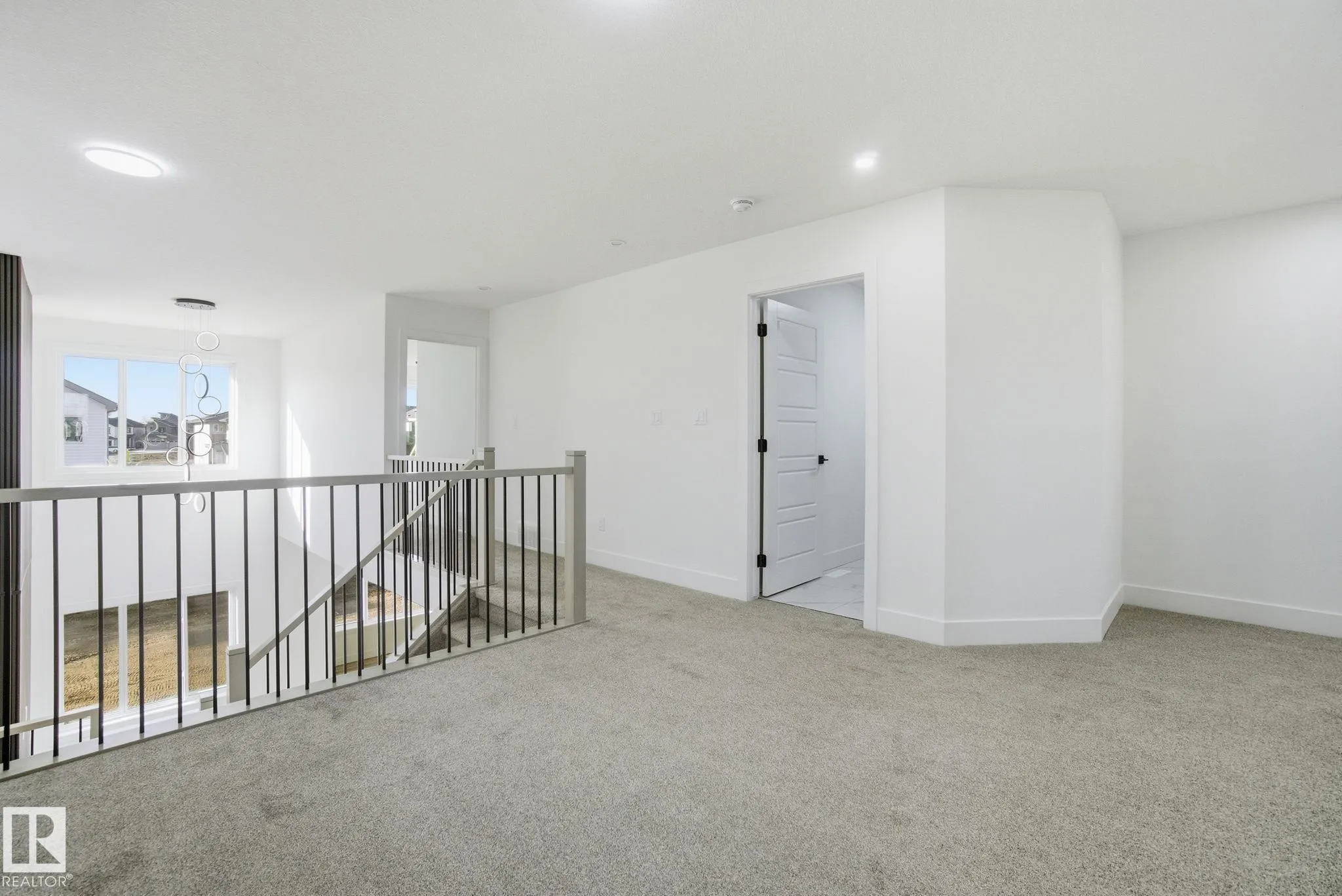 2512 210 Street