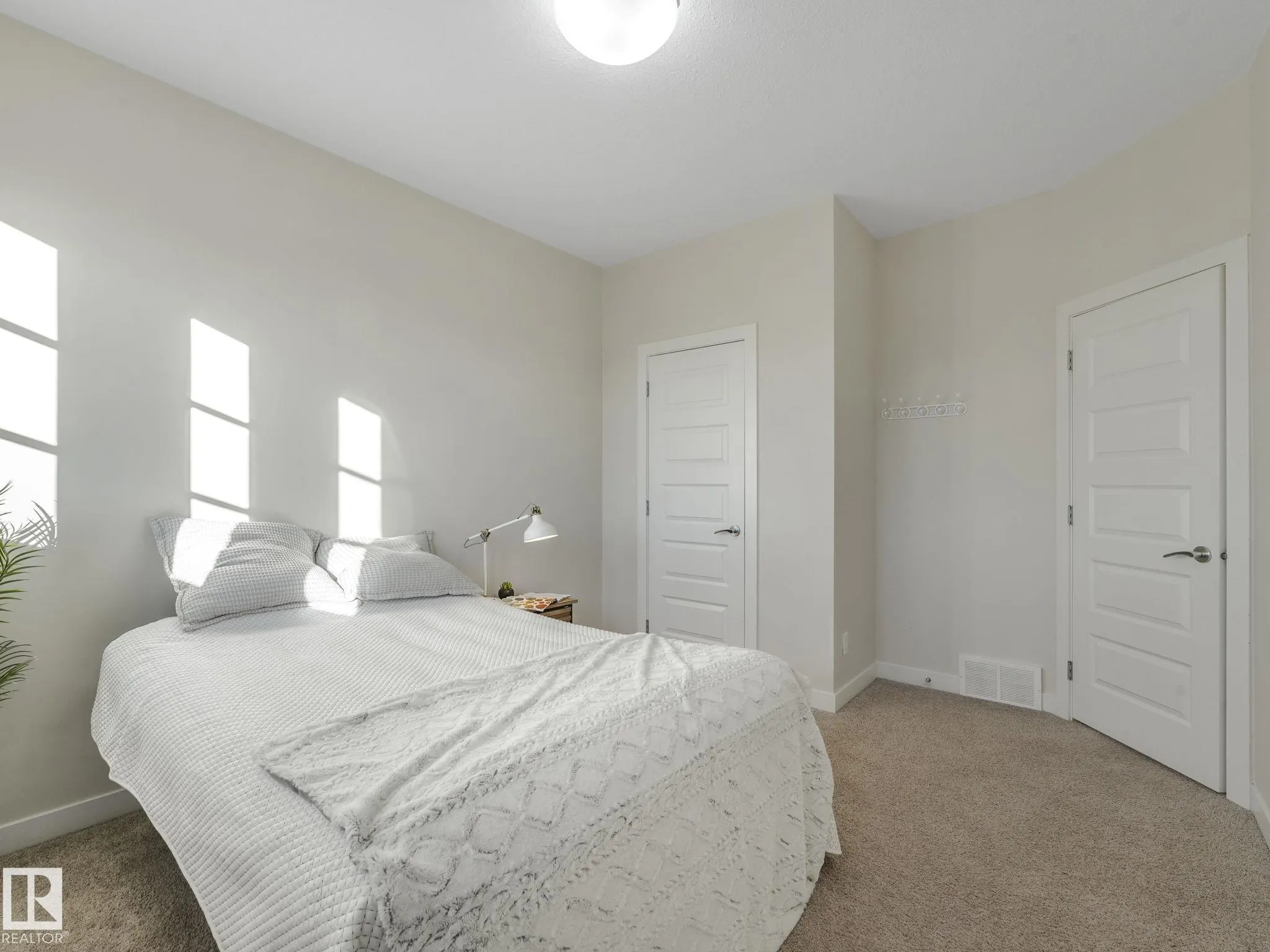 2928 ANDERSON Crest
