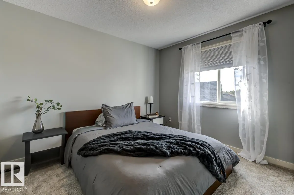 137 HIGHGROVE Crescent