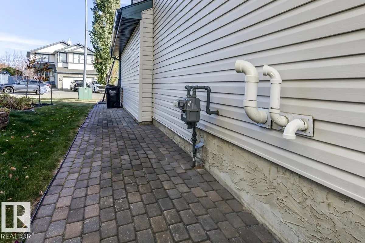 137 HIGHGROVE Crescent
