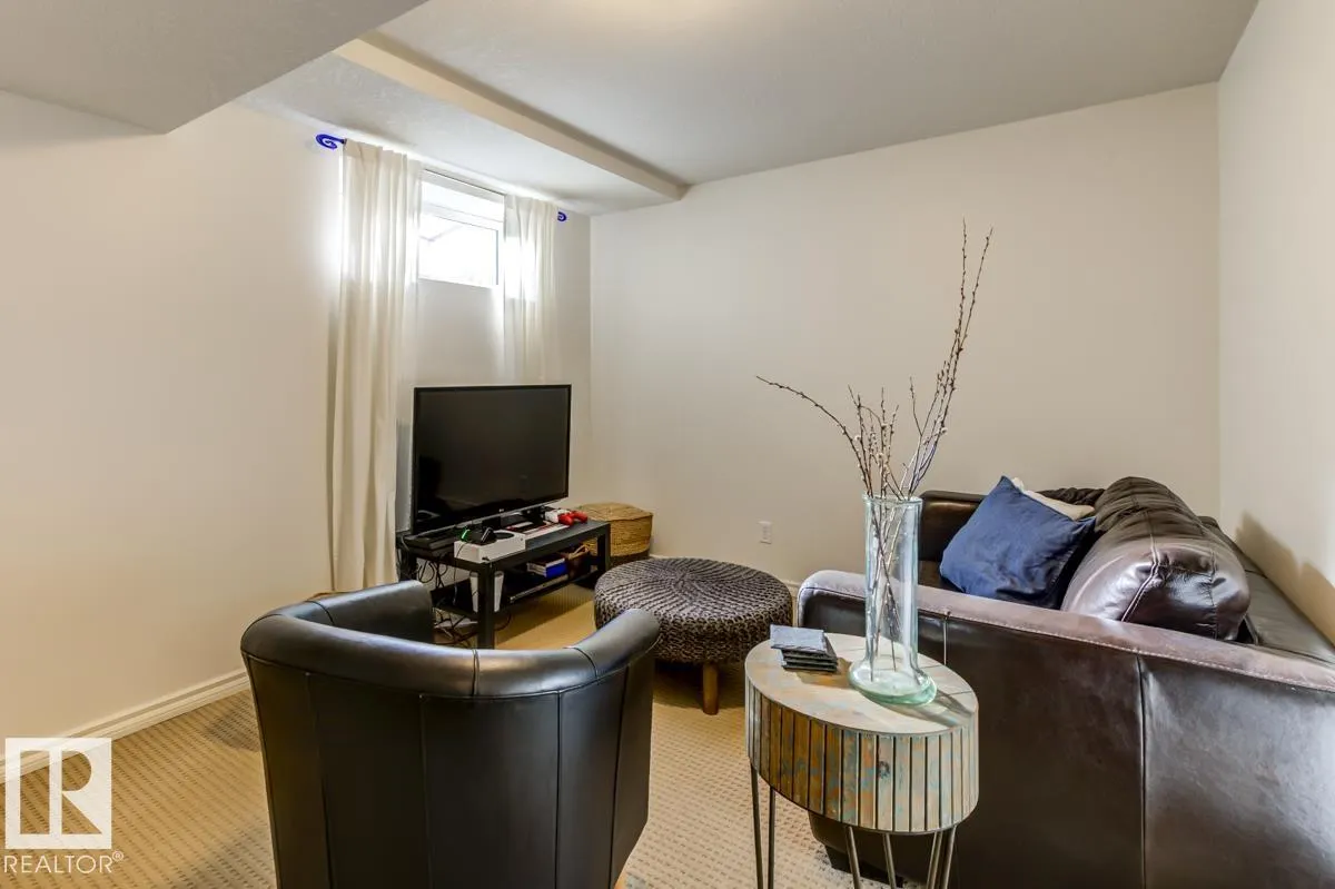 137 HIGHGROVE Crescent