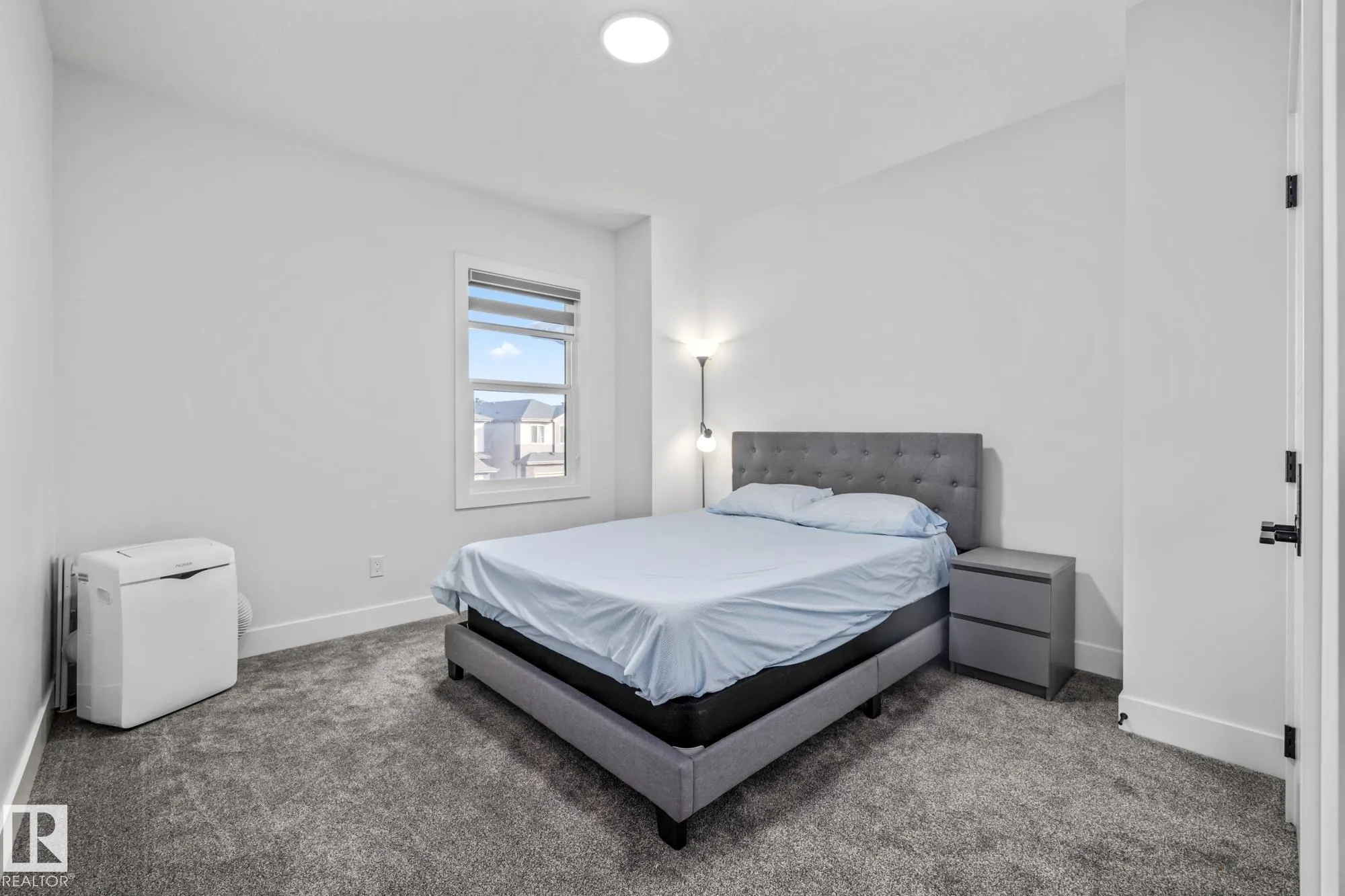 5304 KIMBALL Place
