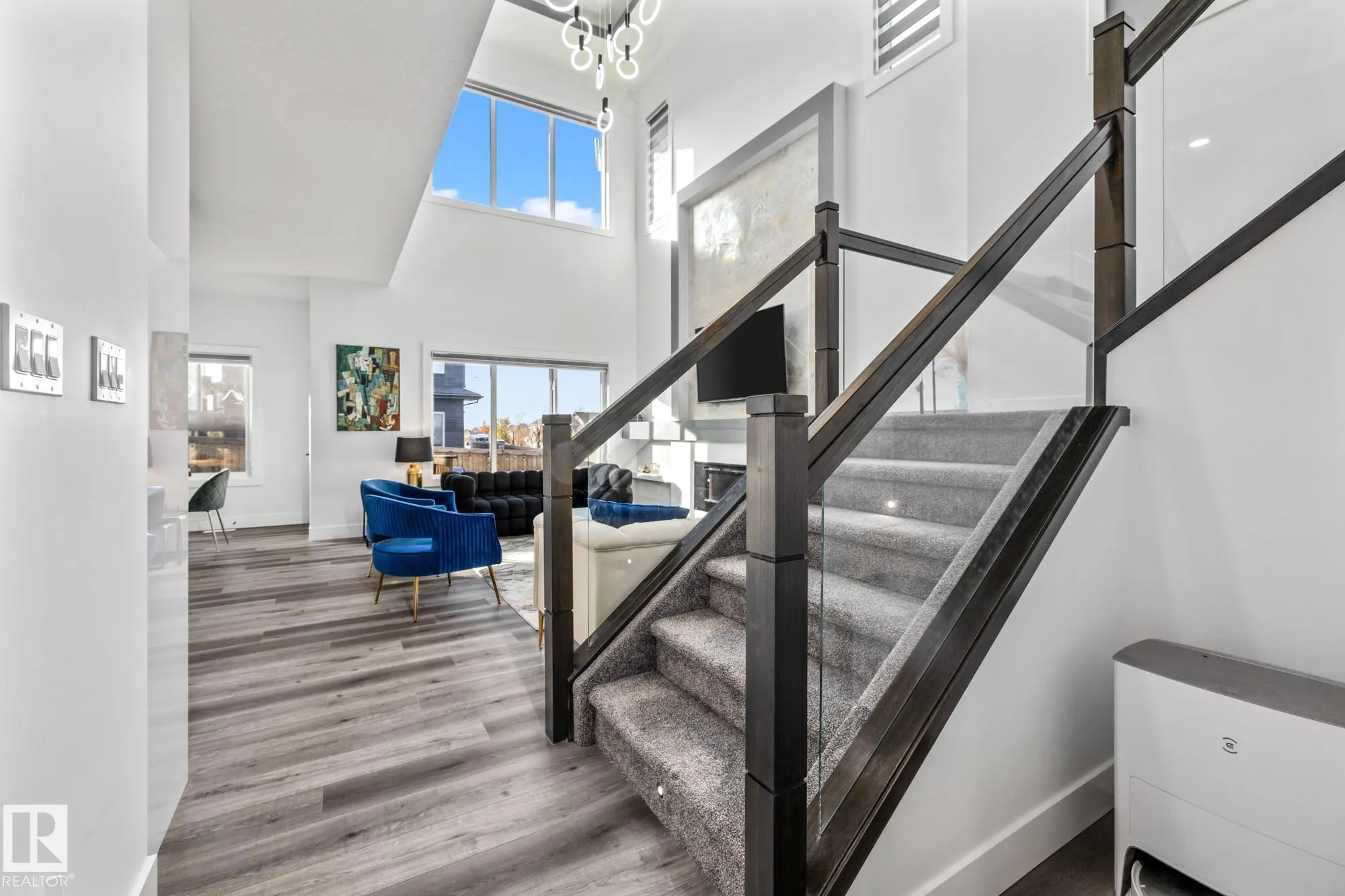 5304 KIMBALL Place