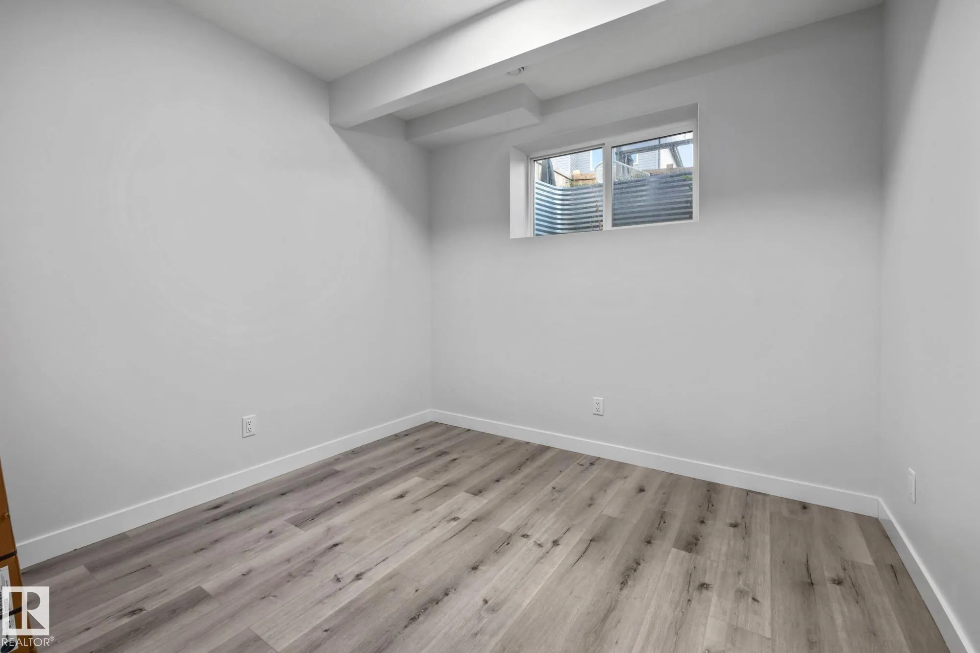 5304 KIMBALL Place