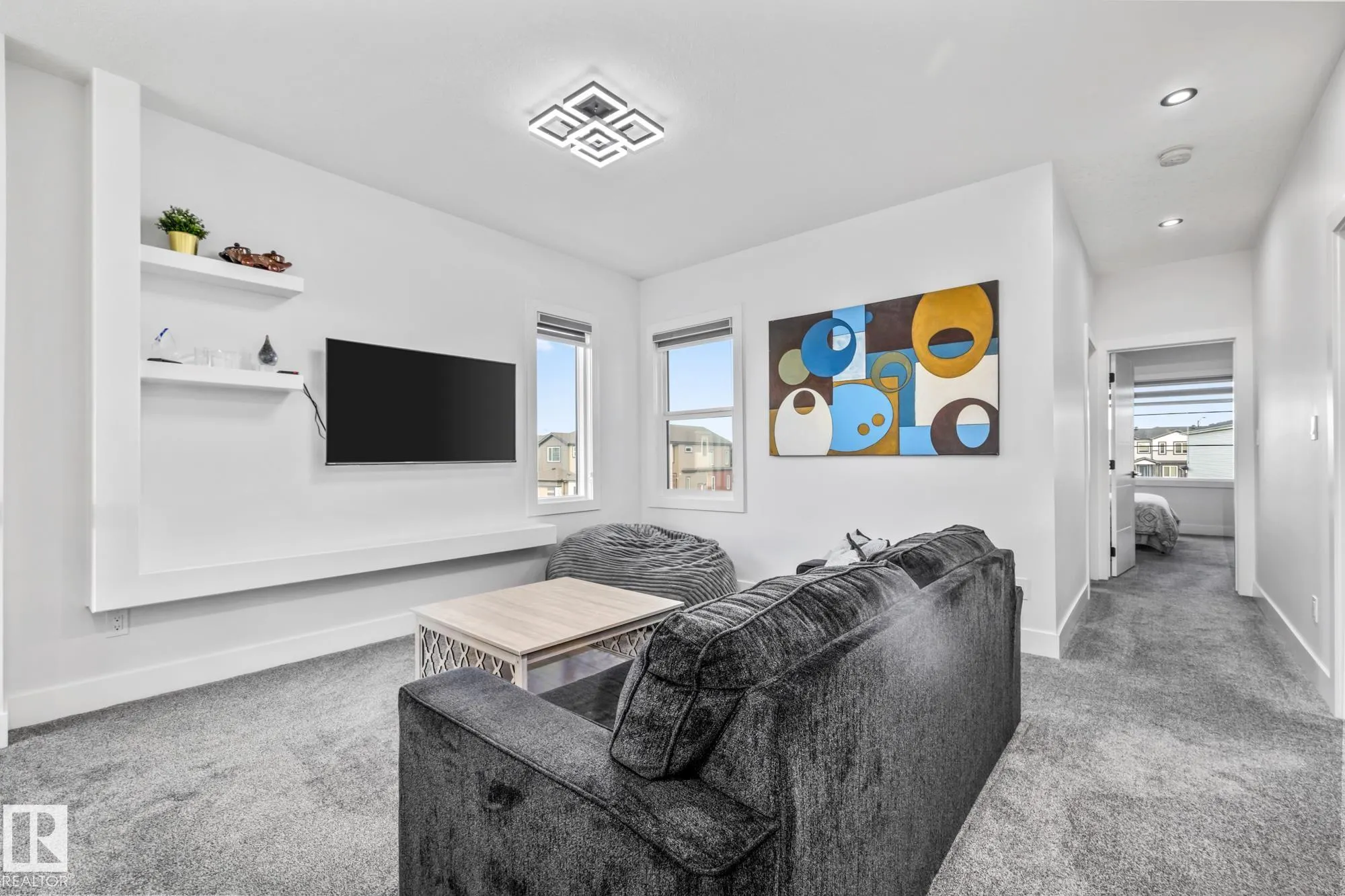 5304 KIMBALL Place