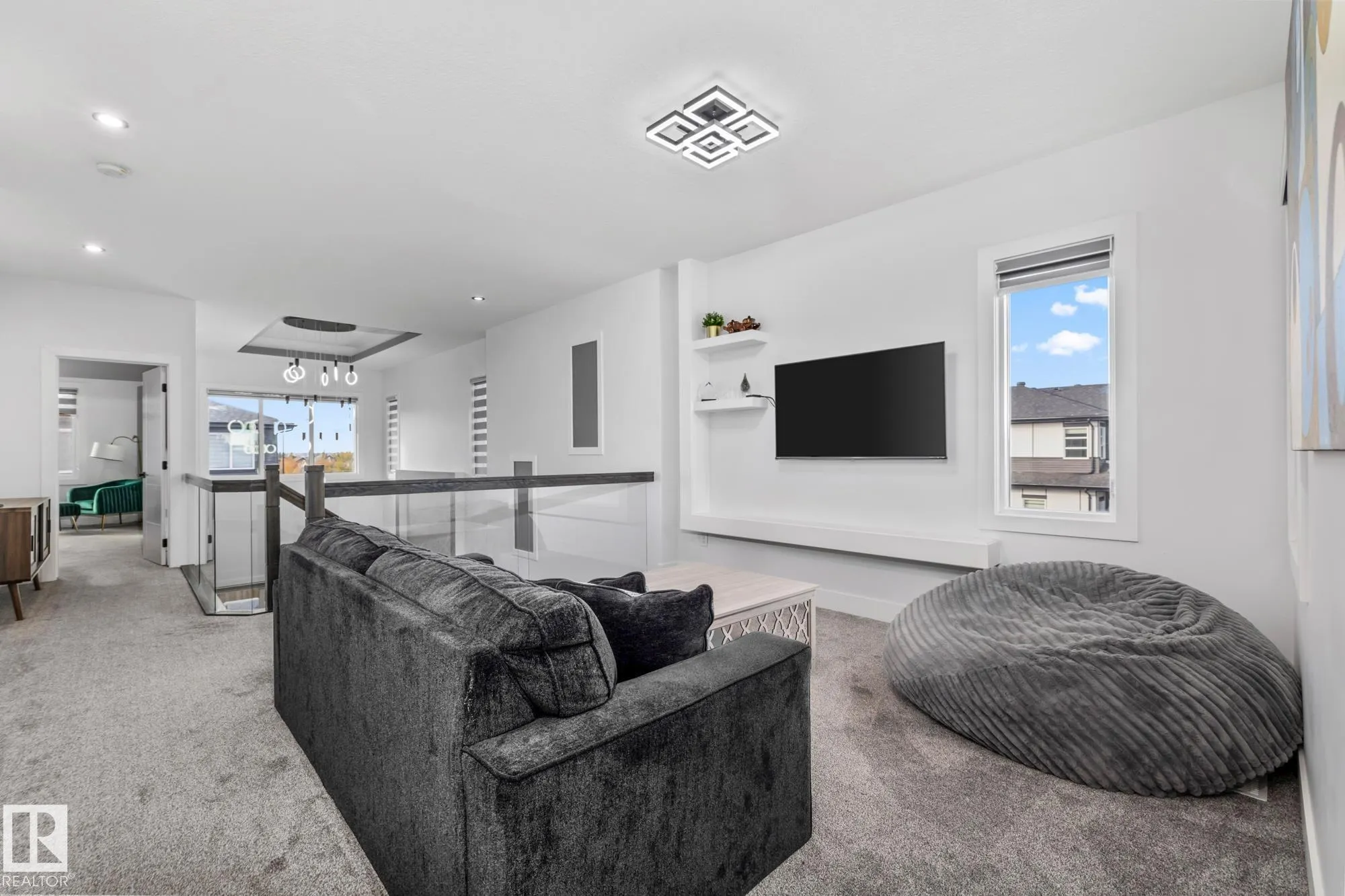 5304 KIMBALL Place