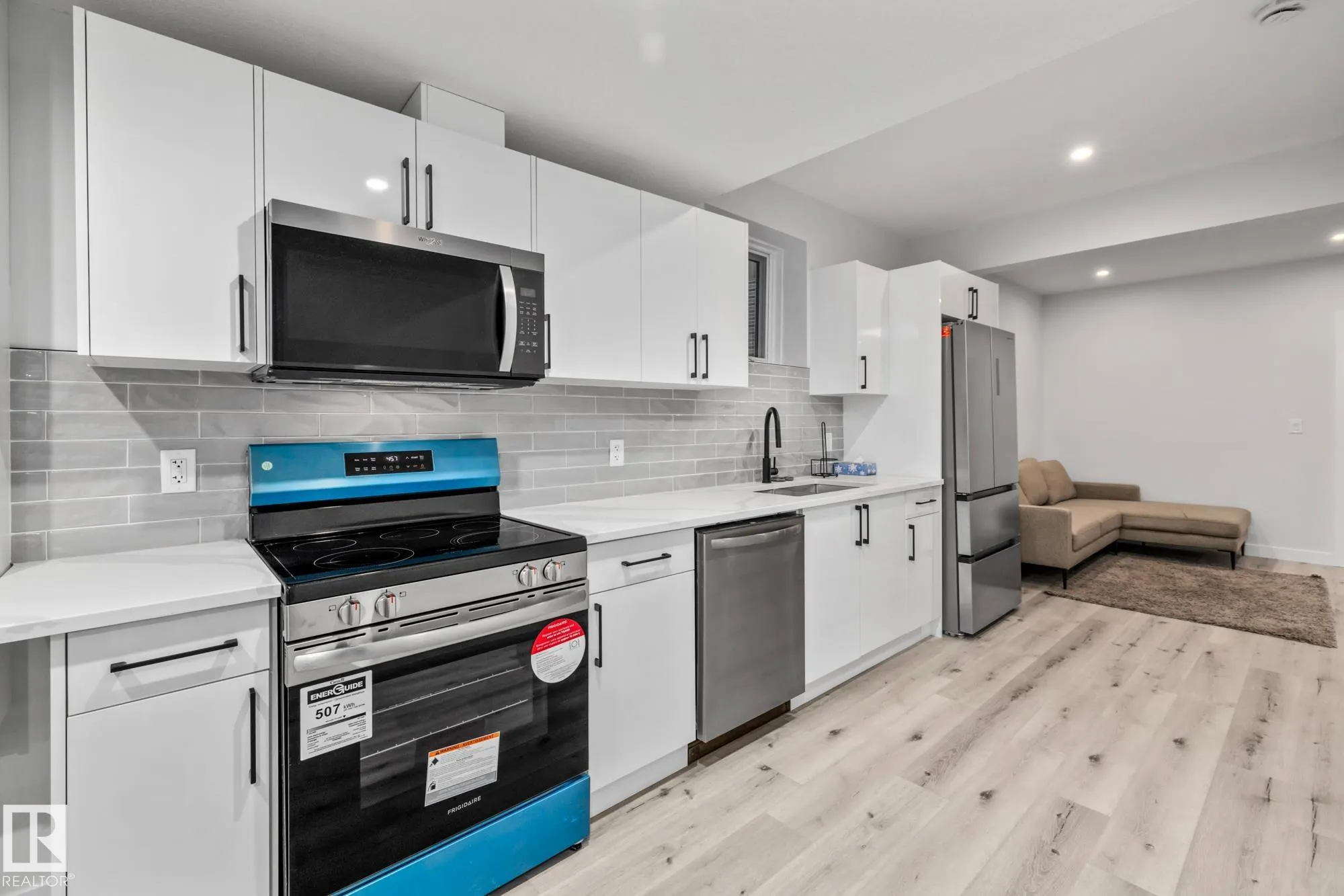 5304 KIMBALL Place