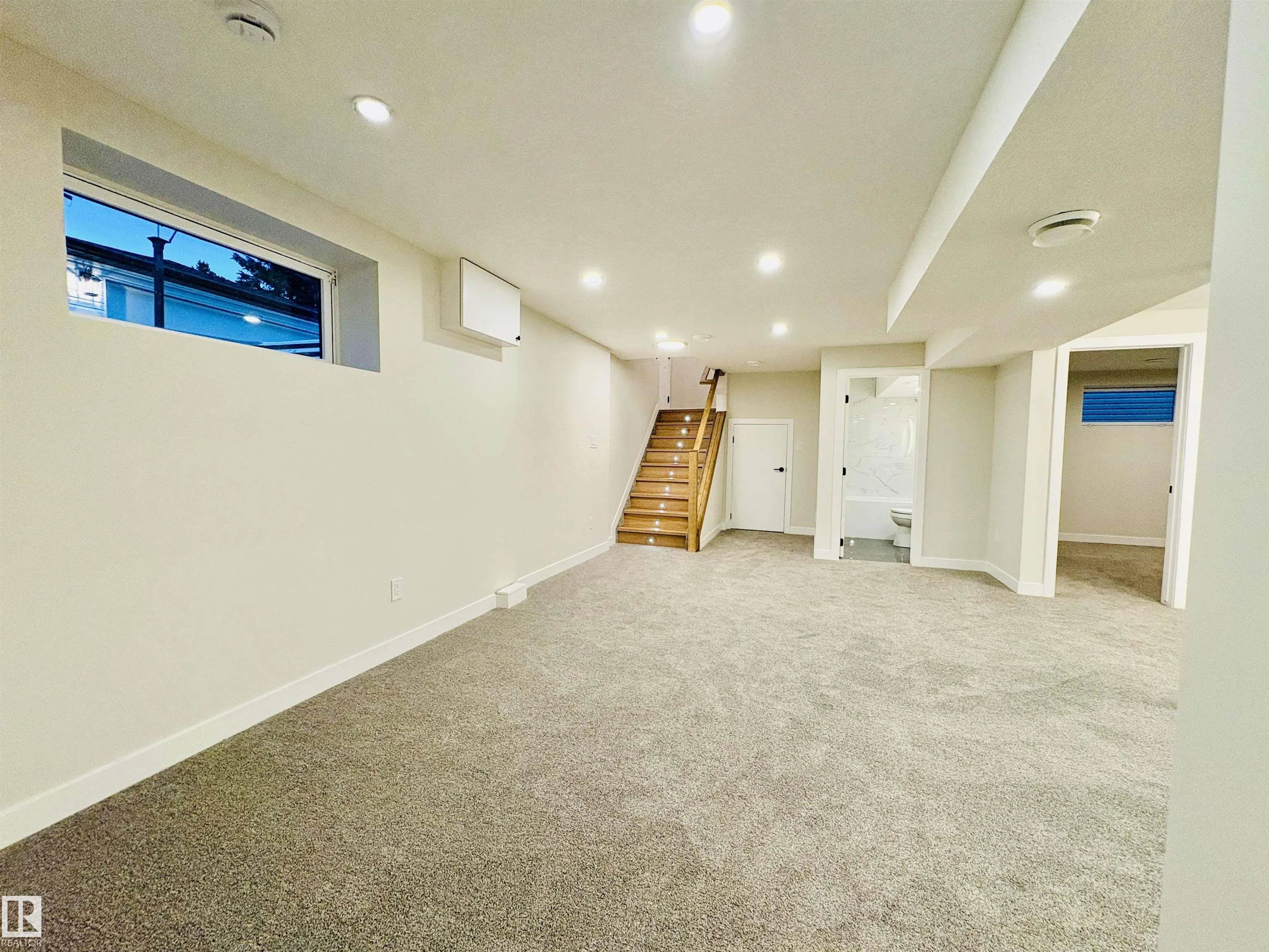 118 GEORGIAN Way