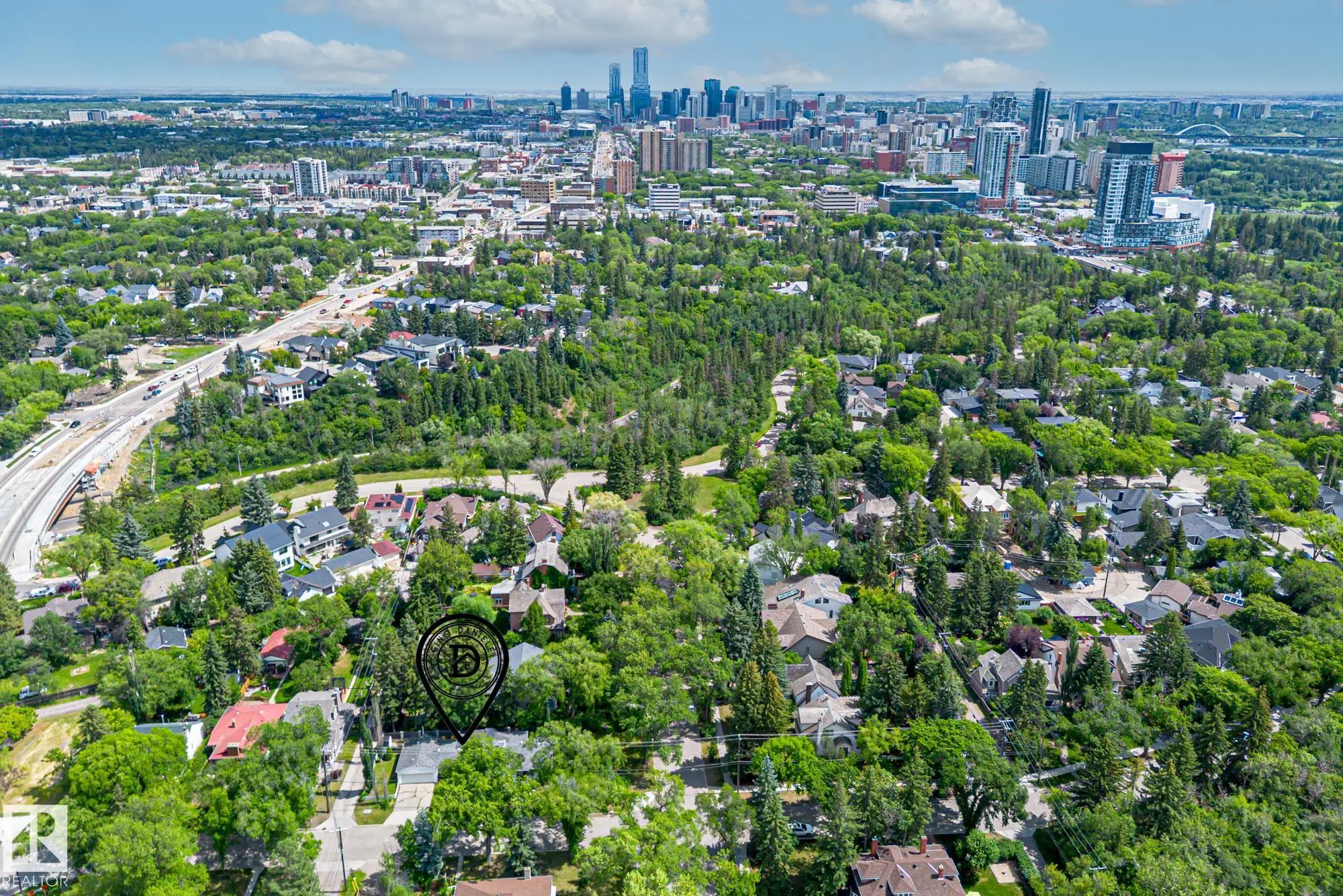 10405 GLENORA Crescent