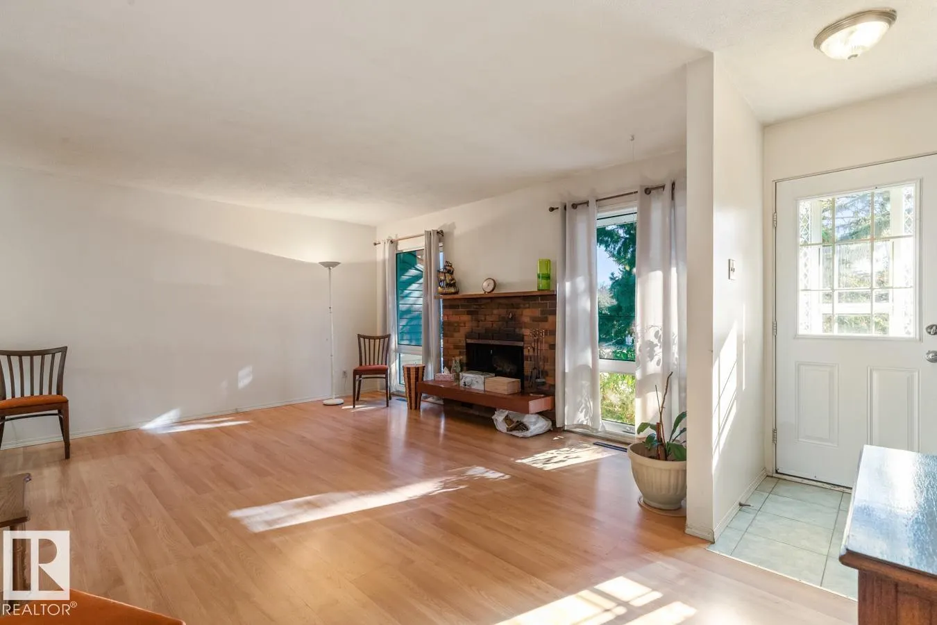 789 ALDER Avenue