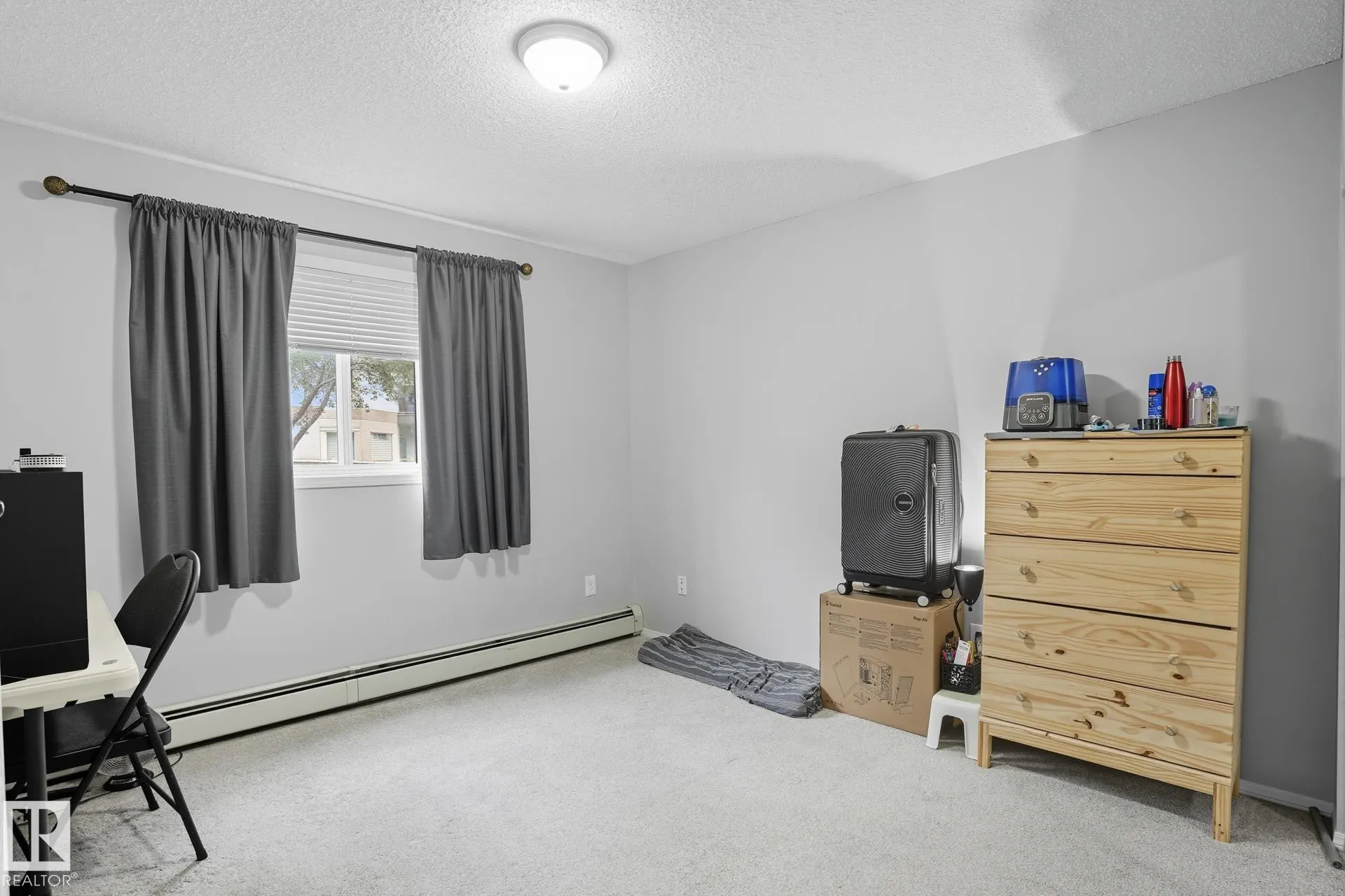 17447 98A Ave