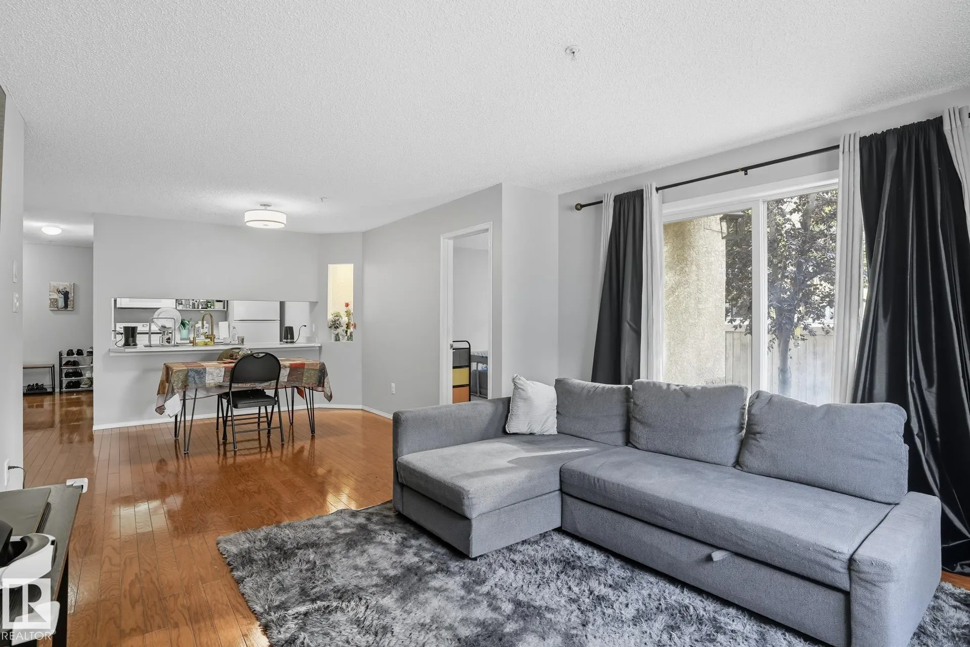17447 98A Ave