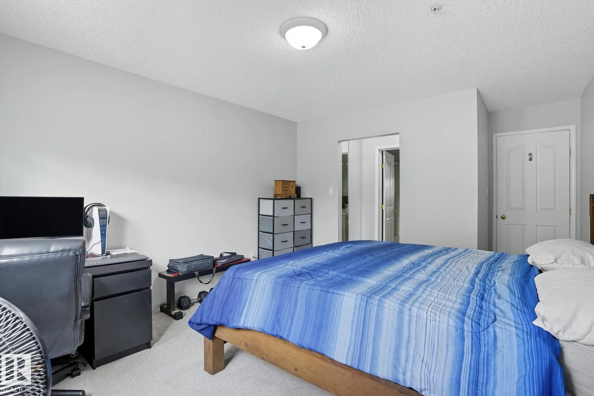 17447 98A Ave