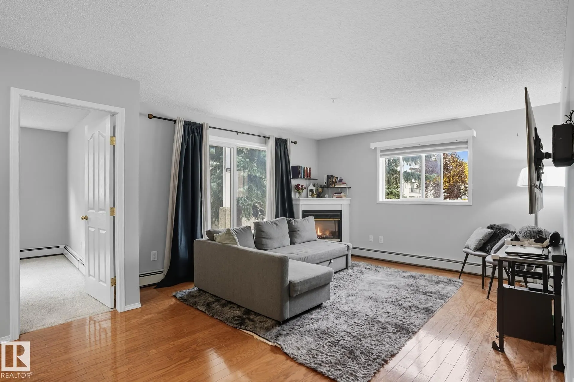 17447 98A Ave