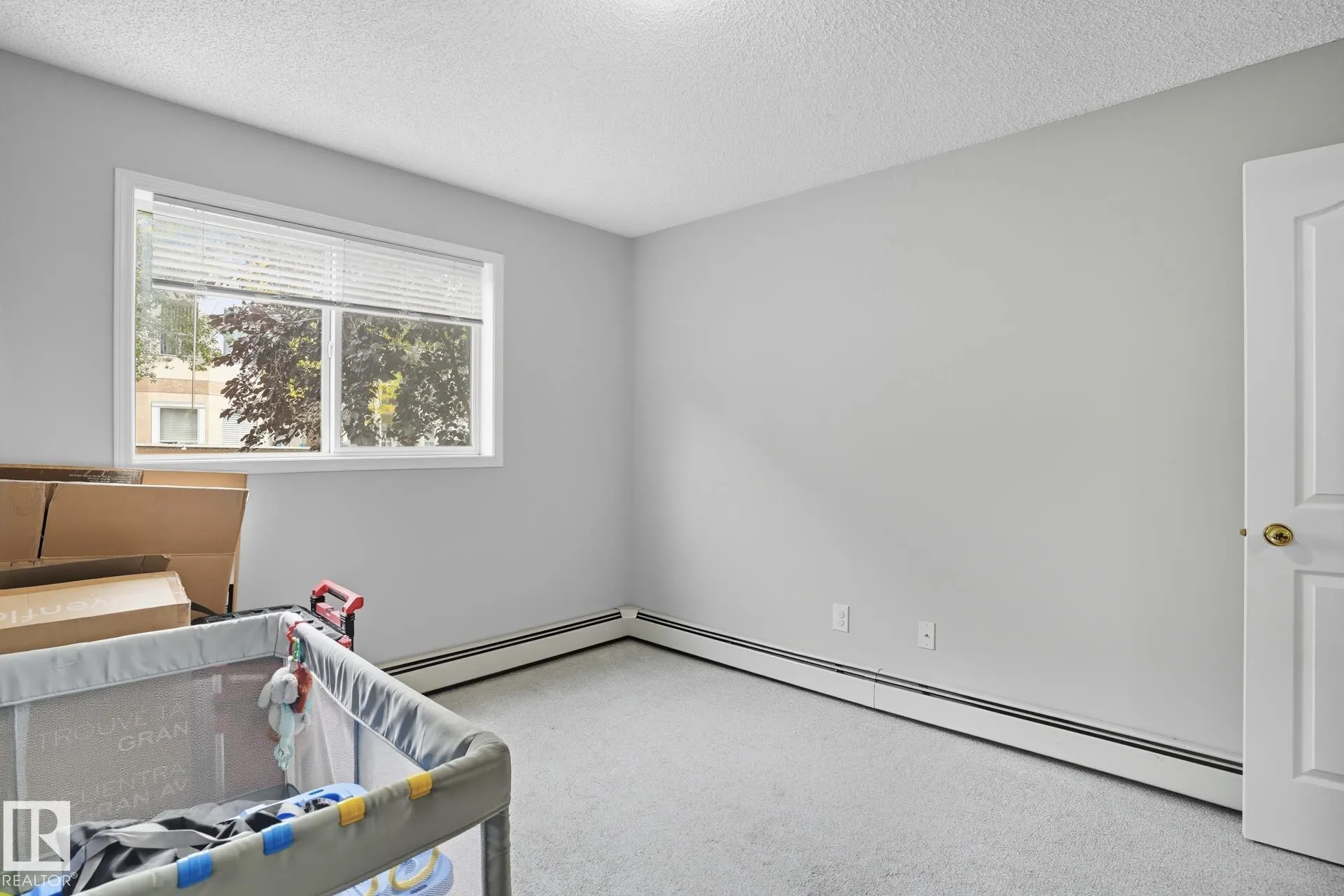 17447 98A Ave