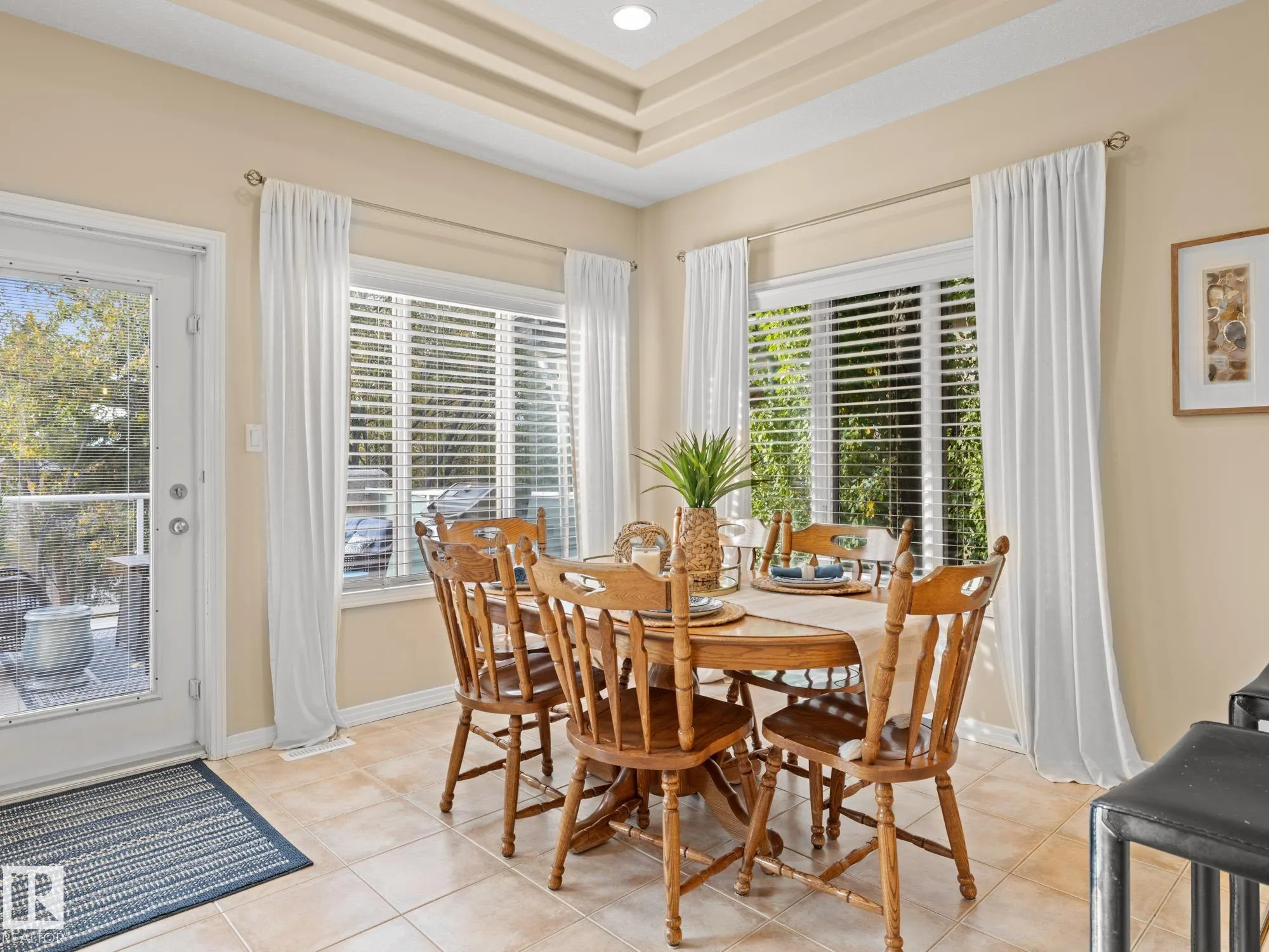 30 KINGSBURY Crescent