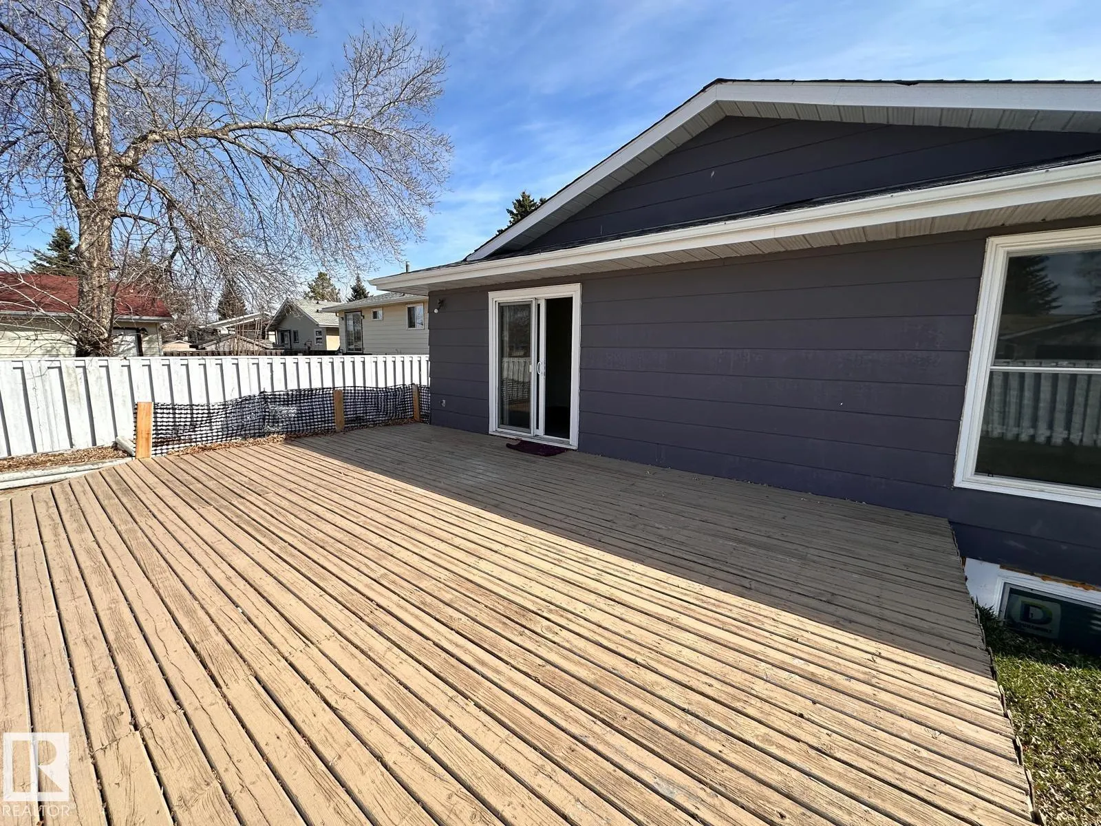 2014 46 Street