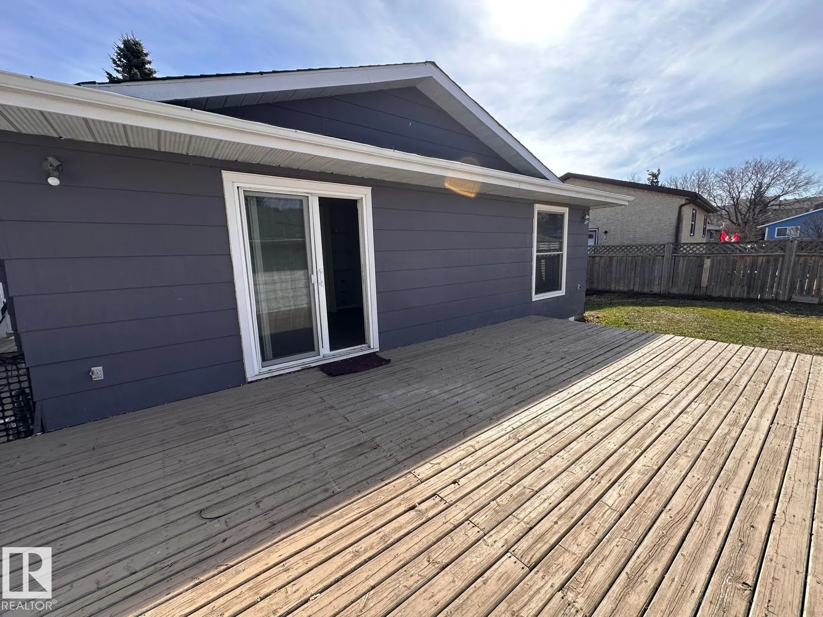 2014 46 Street