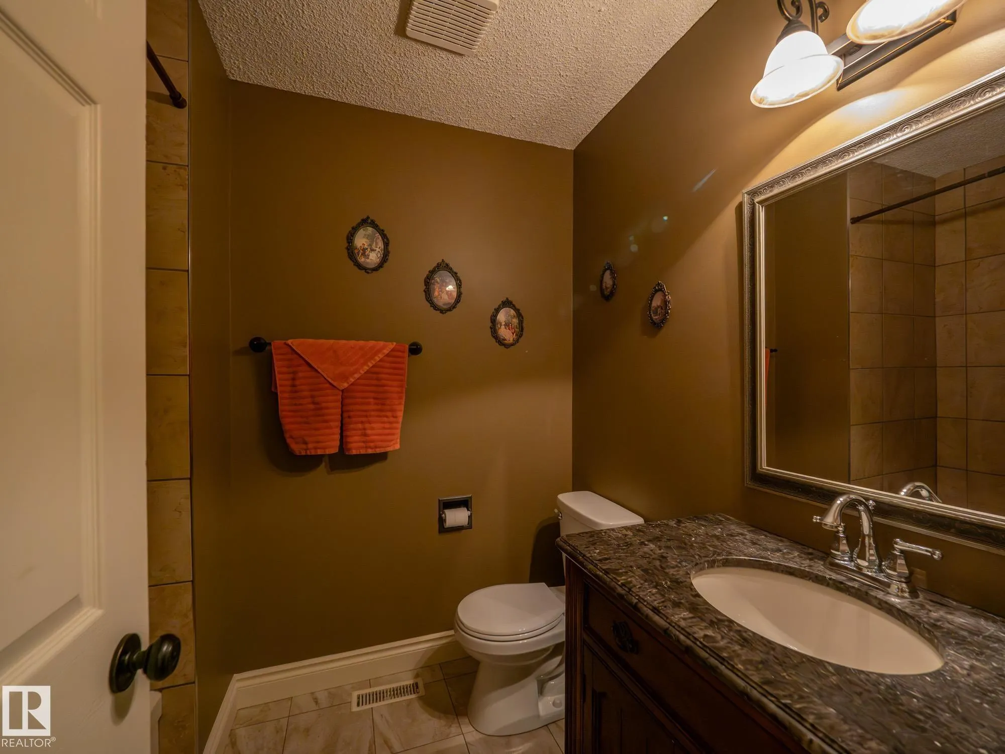 509 RAINBOW Crescent