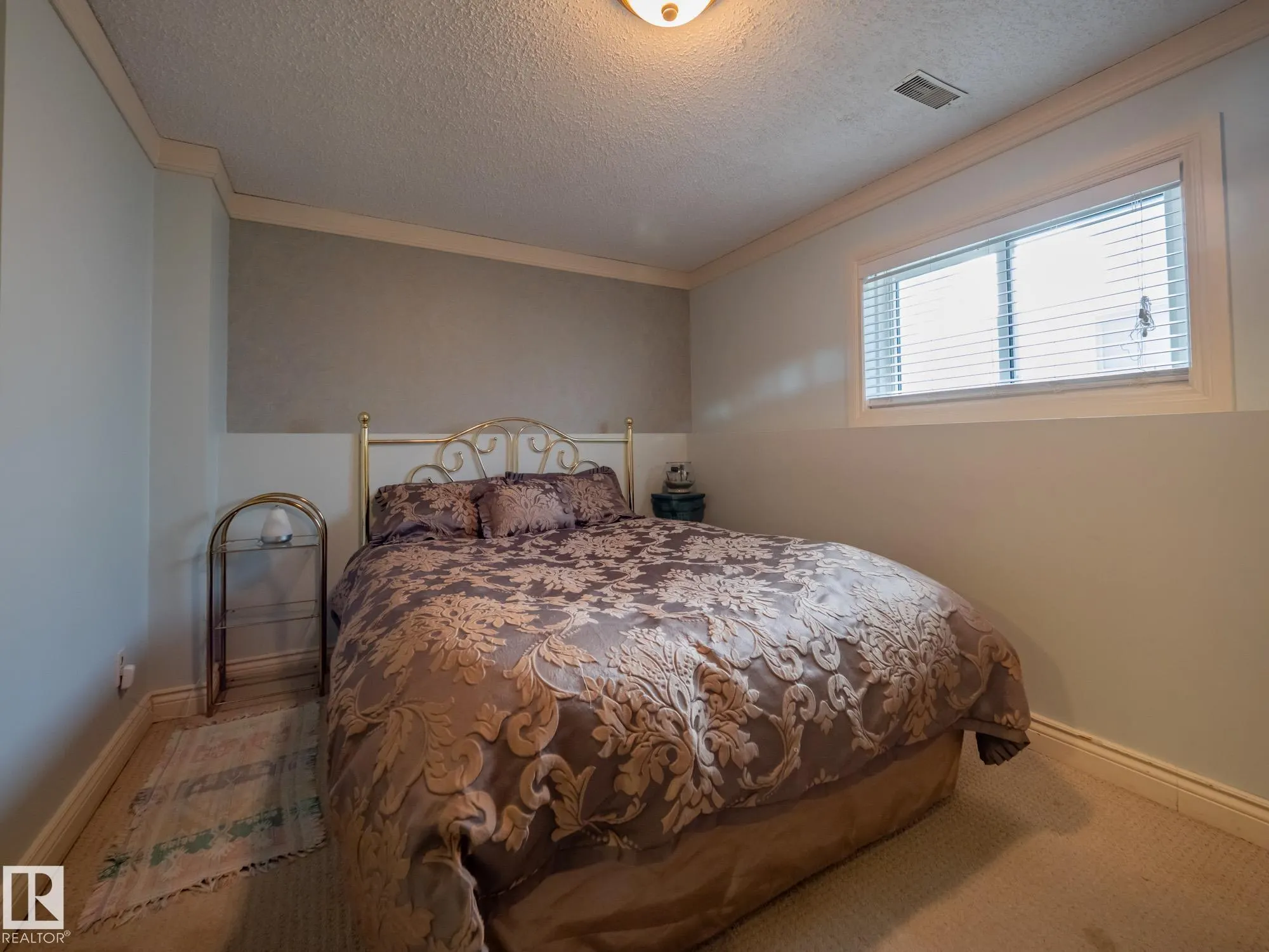 509 RAINBOW Crescent