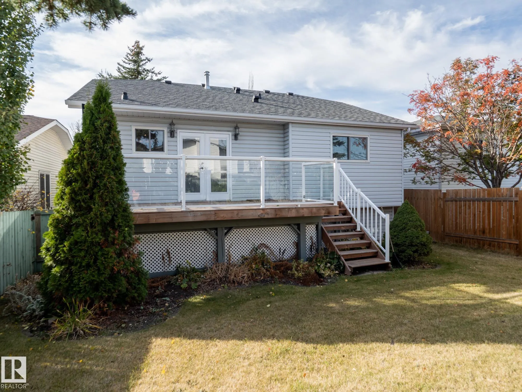 509 RAINBOW Crescent