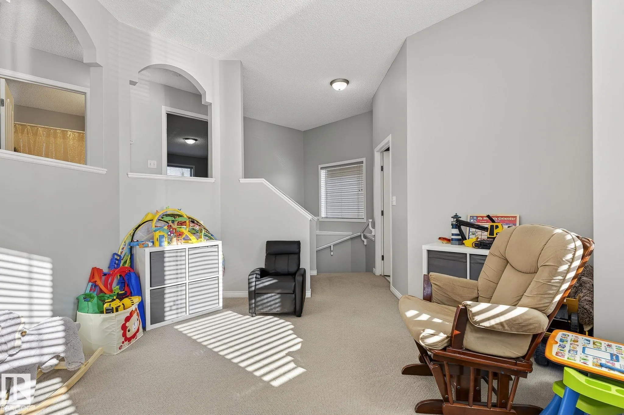 1147 RUTHERFORD Close