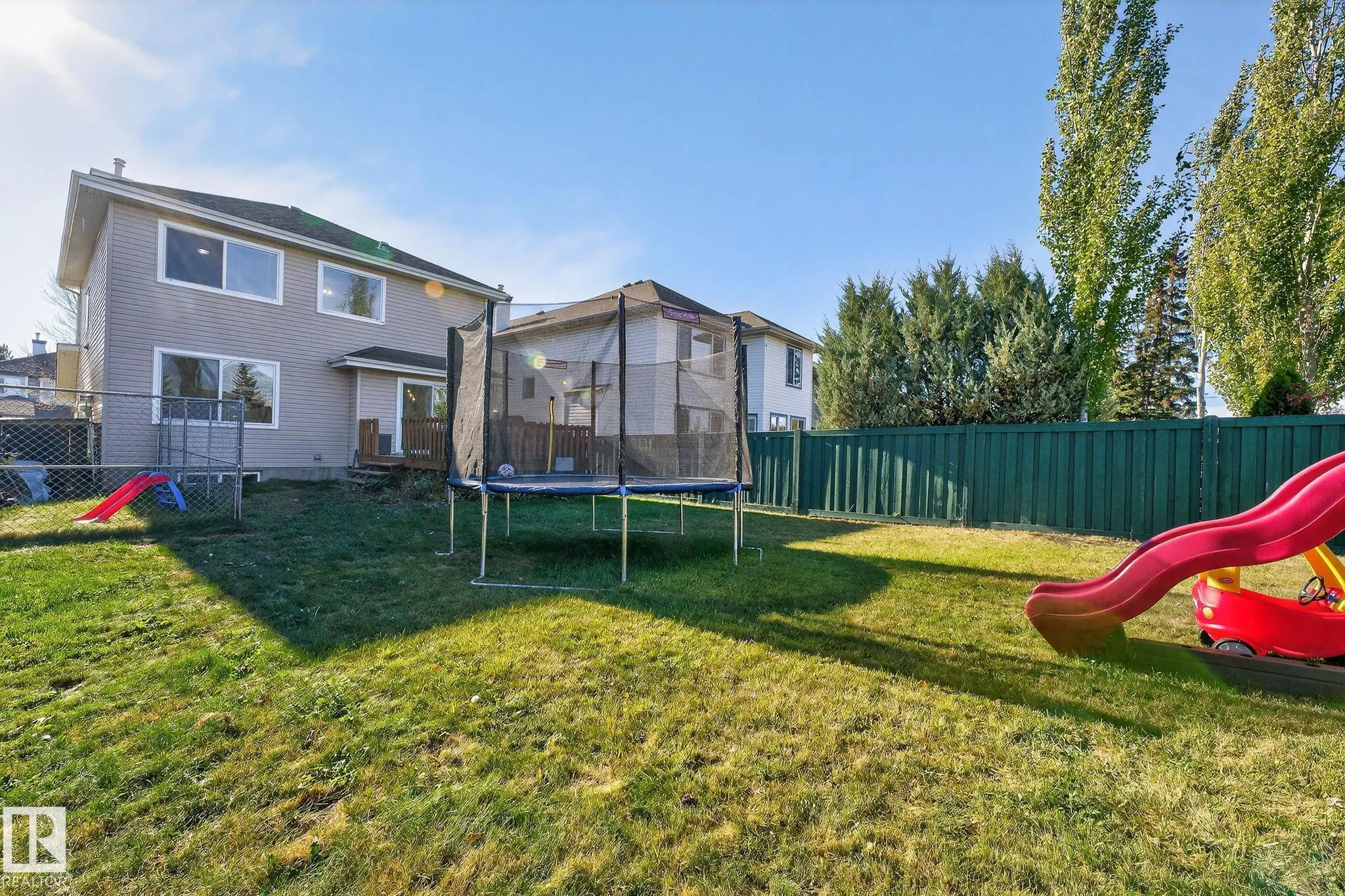1147 RUTHERFORD Close