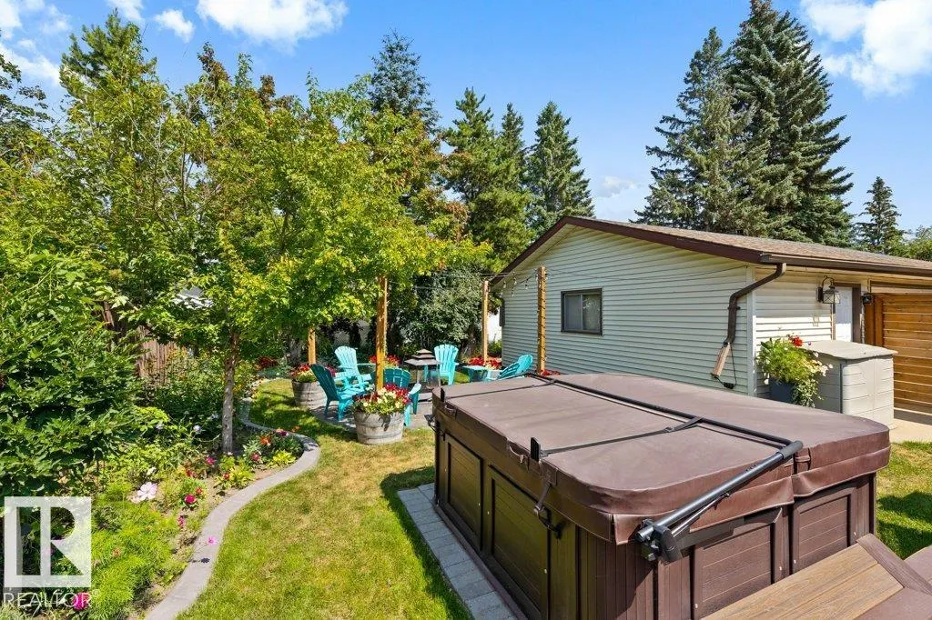 59 FAWCETT Crescent