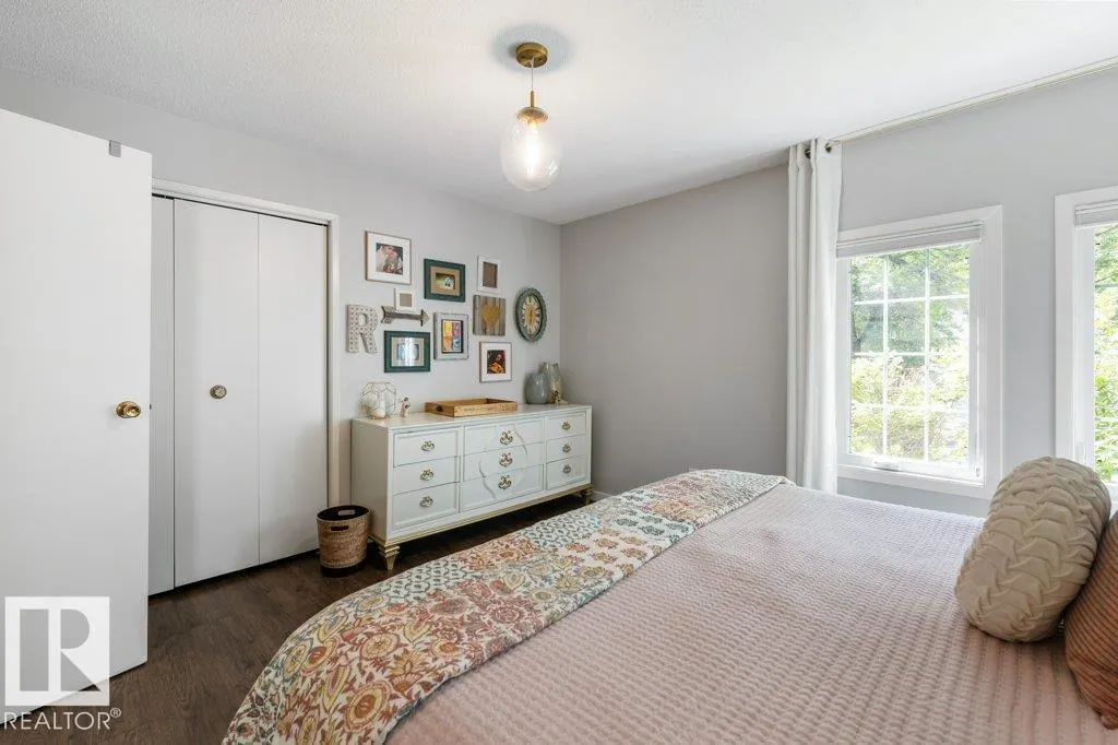 59 FAWCETT Crescent