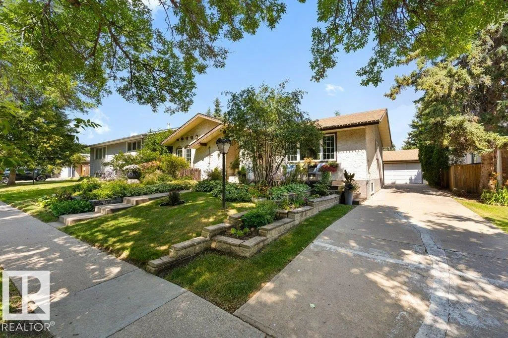 59 FAWCETT Crescent