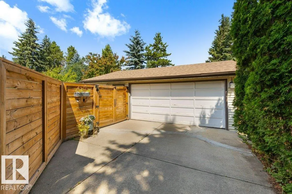 59 FAWCETT Crescent