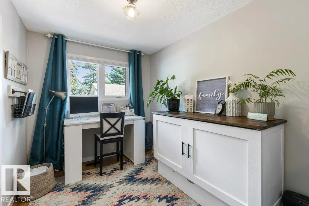 59 FAWCETT Crescent