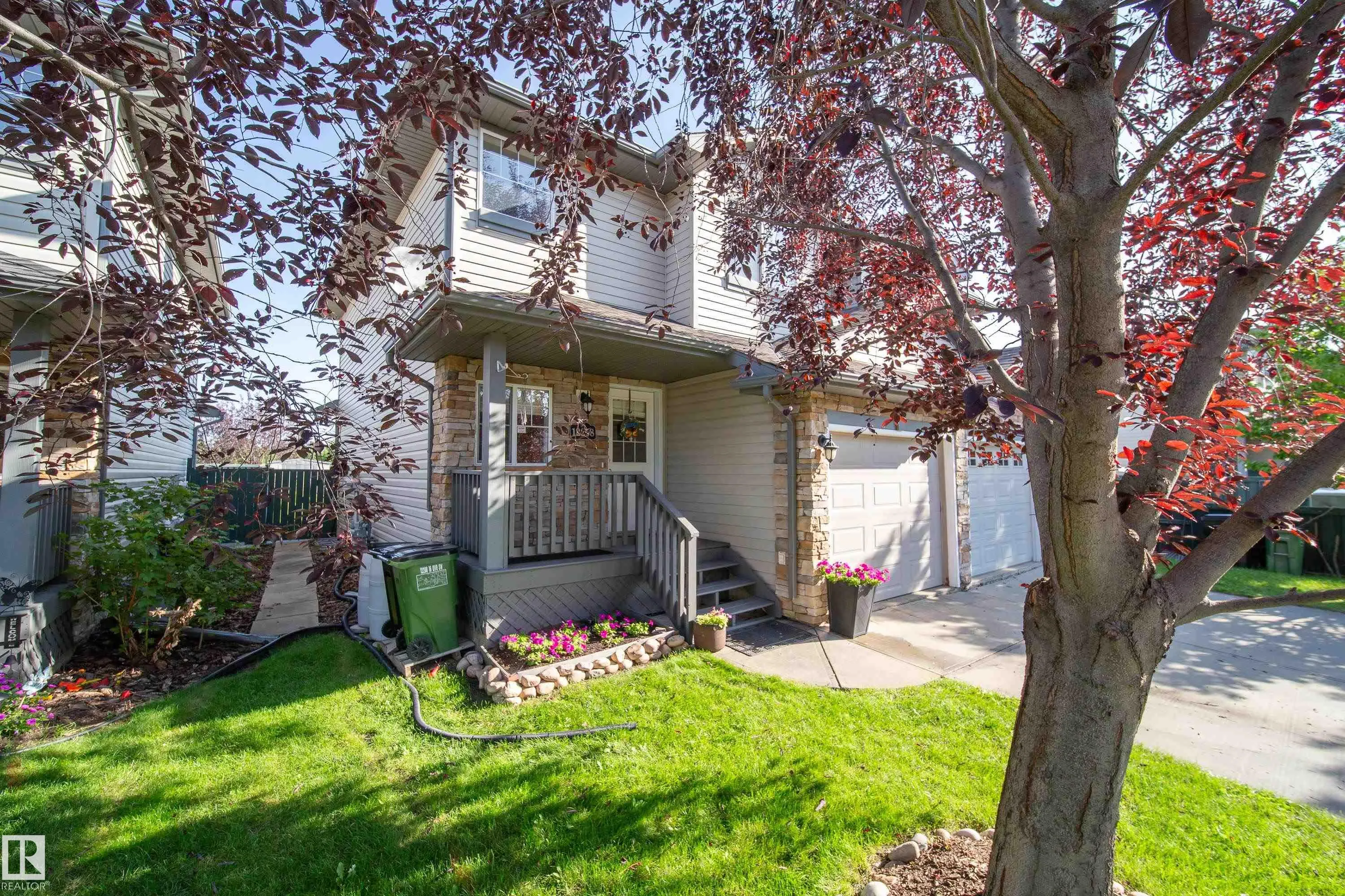 12208 16 Avenue