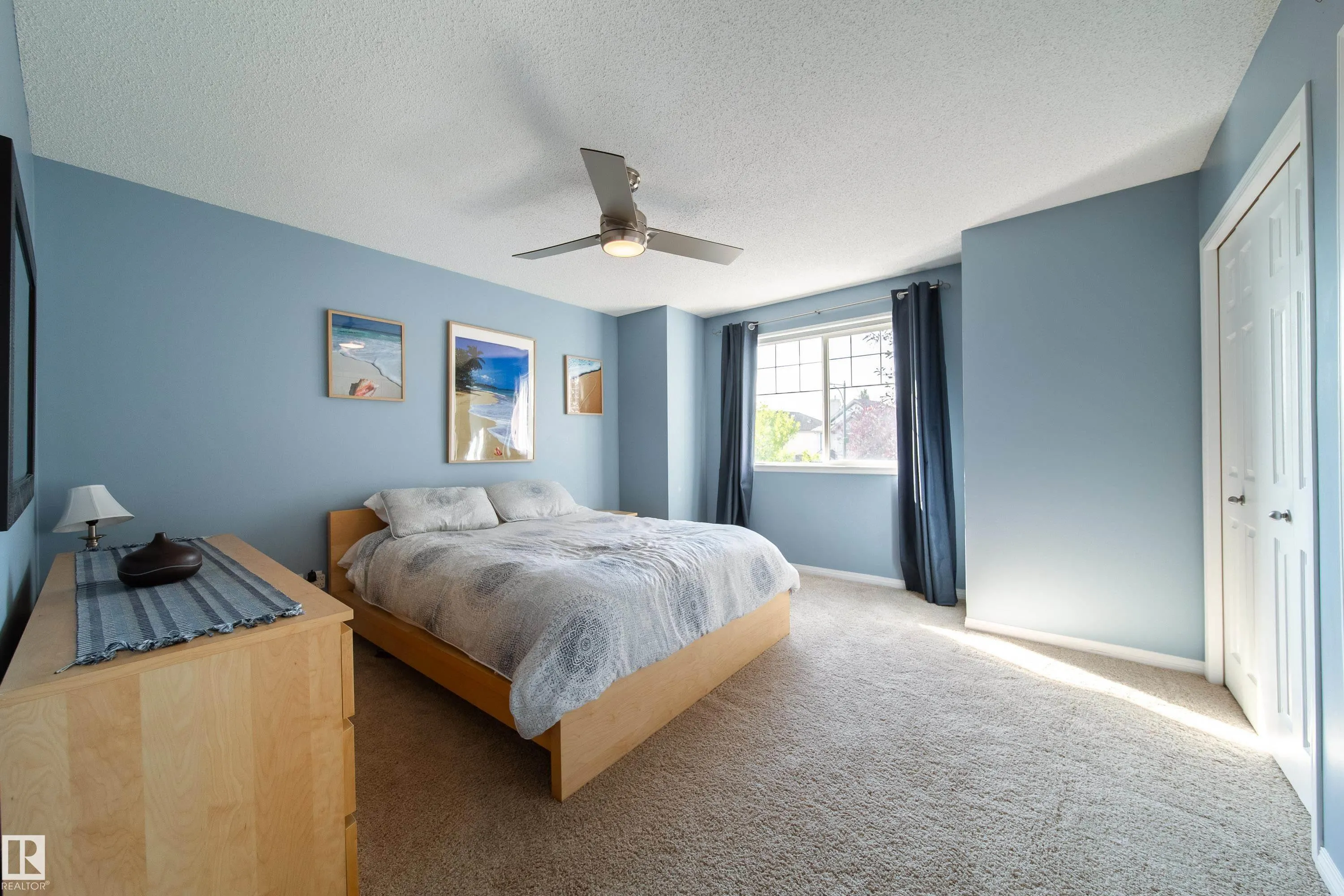 12208 16 Avenue