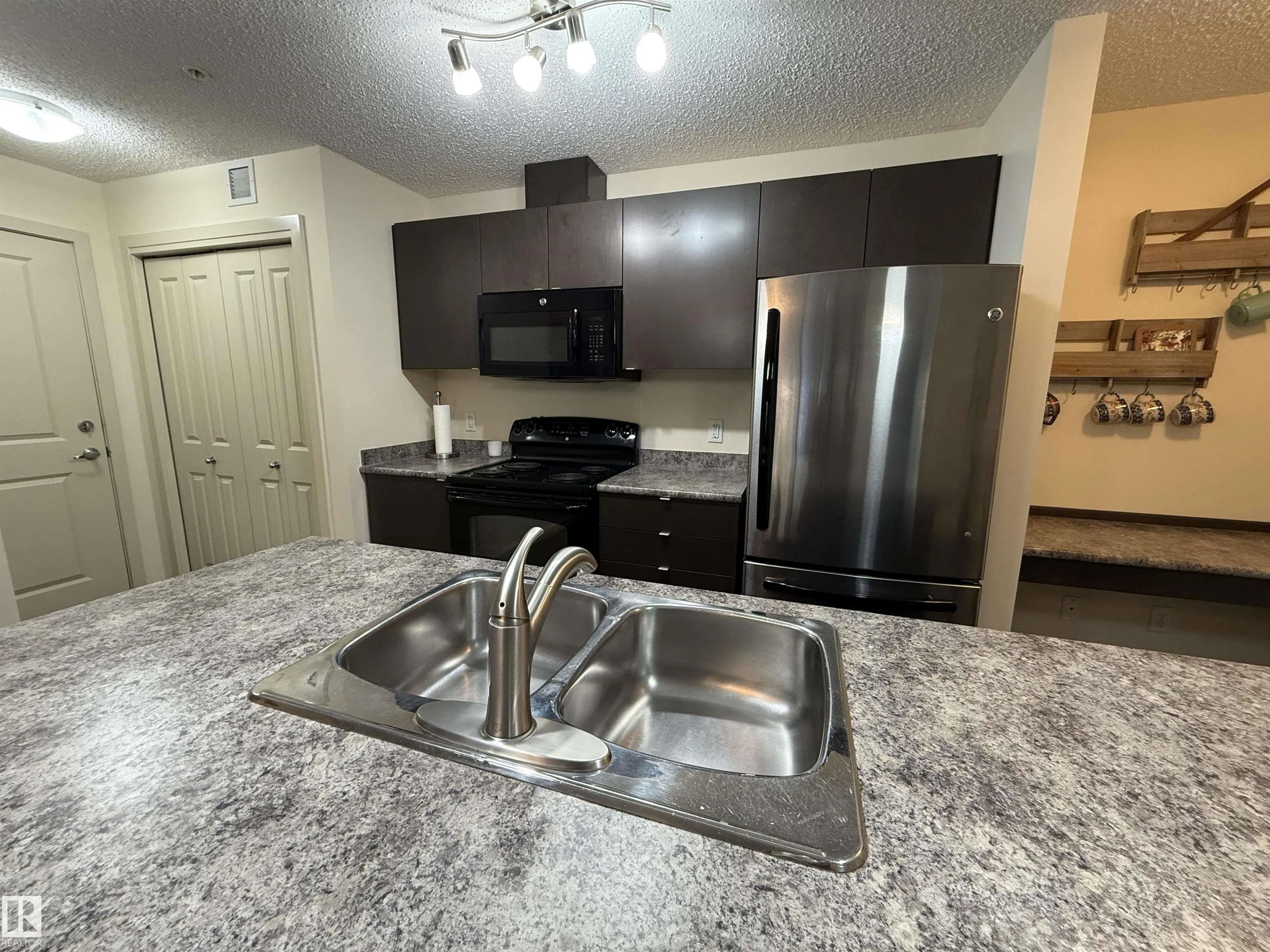 340 WINDERMERE Road