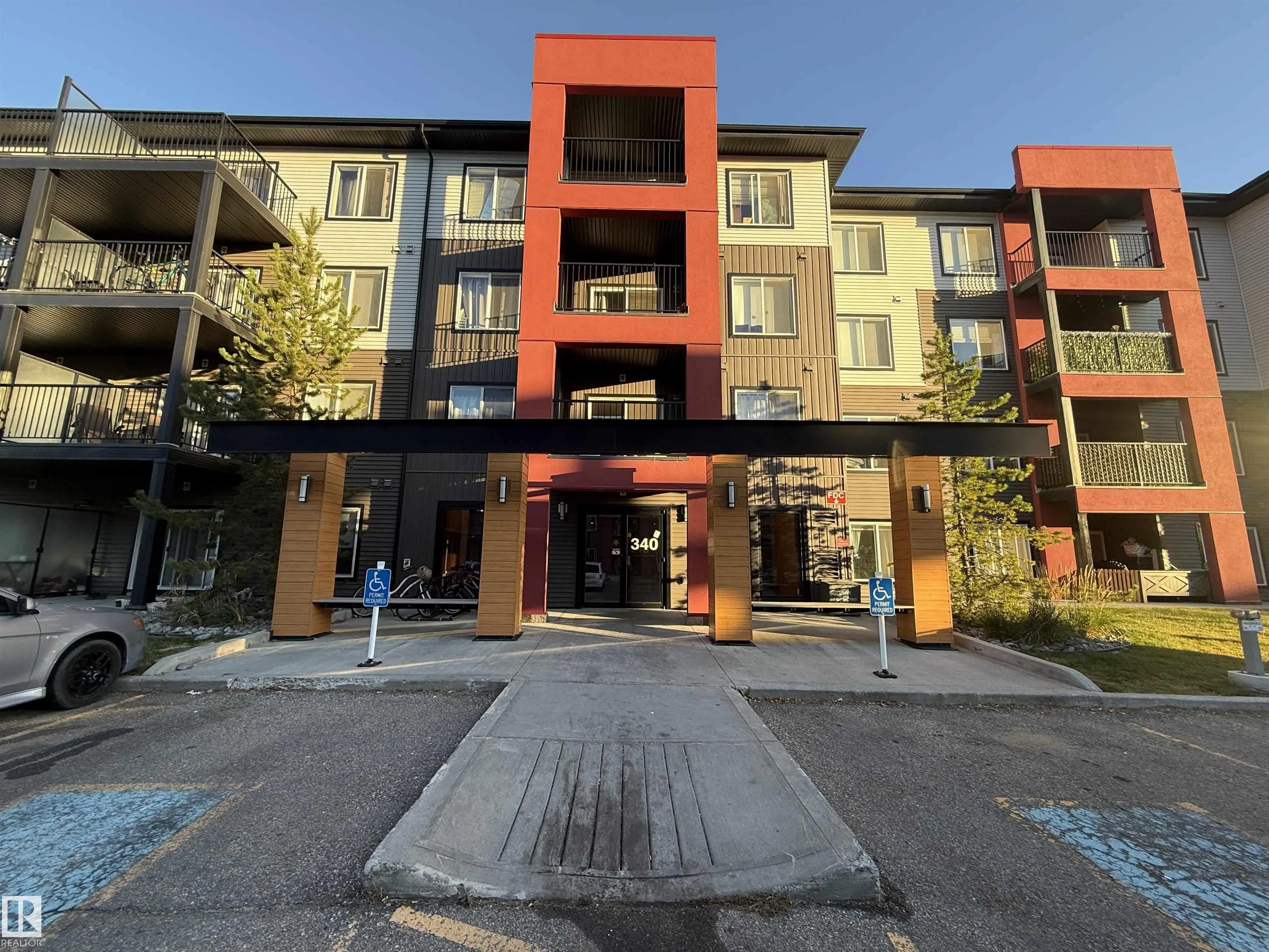 340 WINDERMERE Road