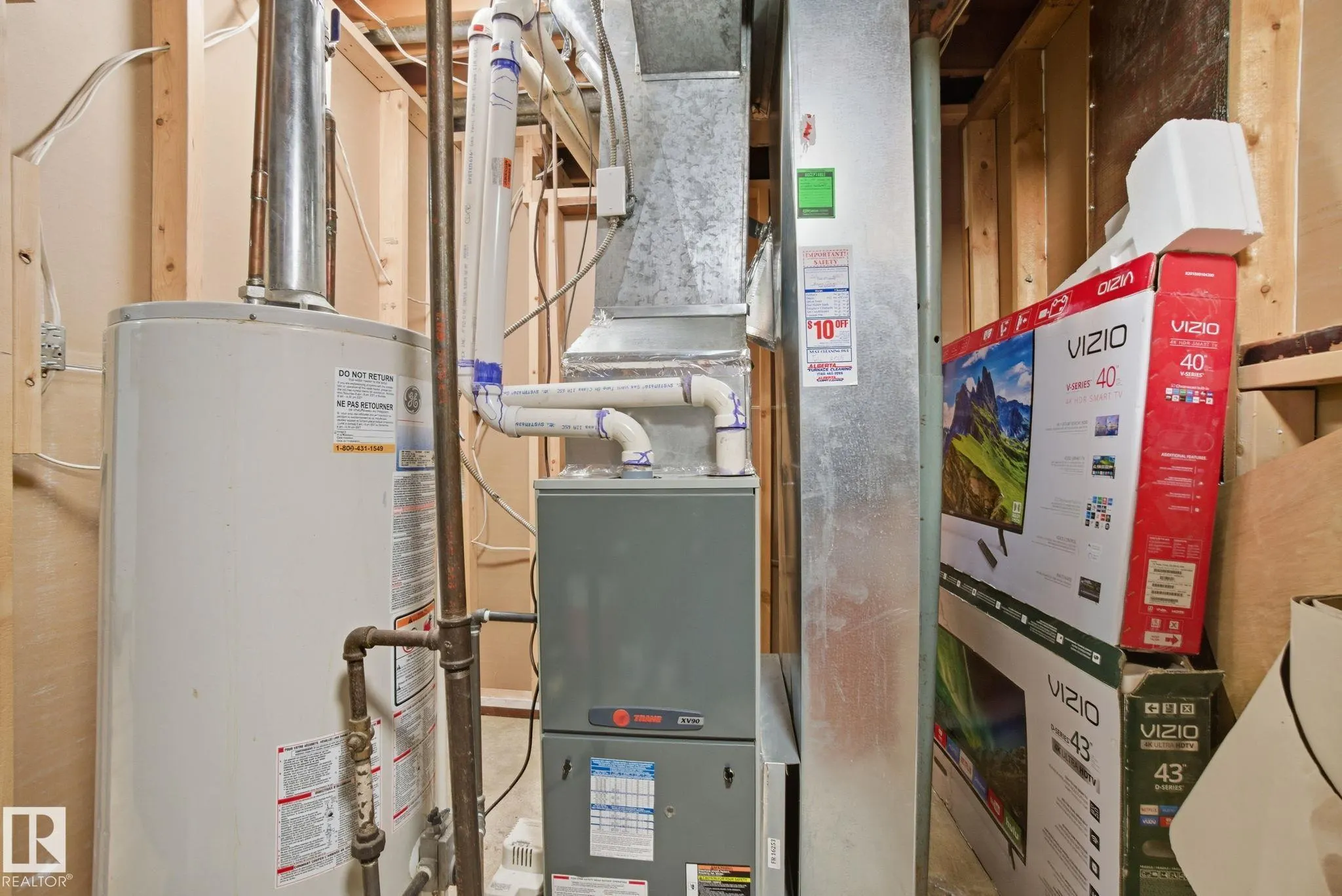 223 DICKINSFIELD Court