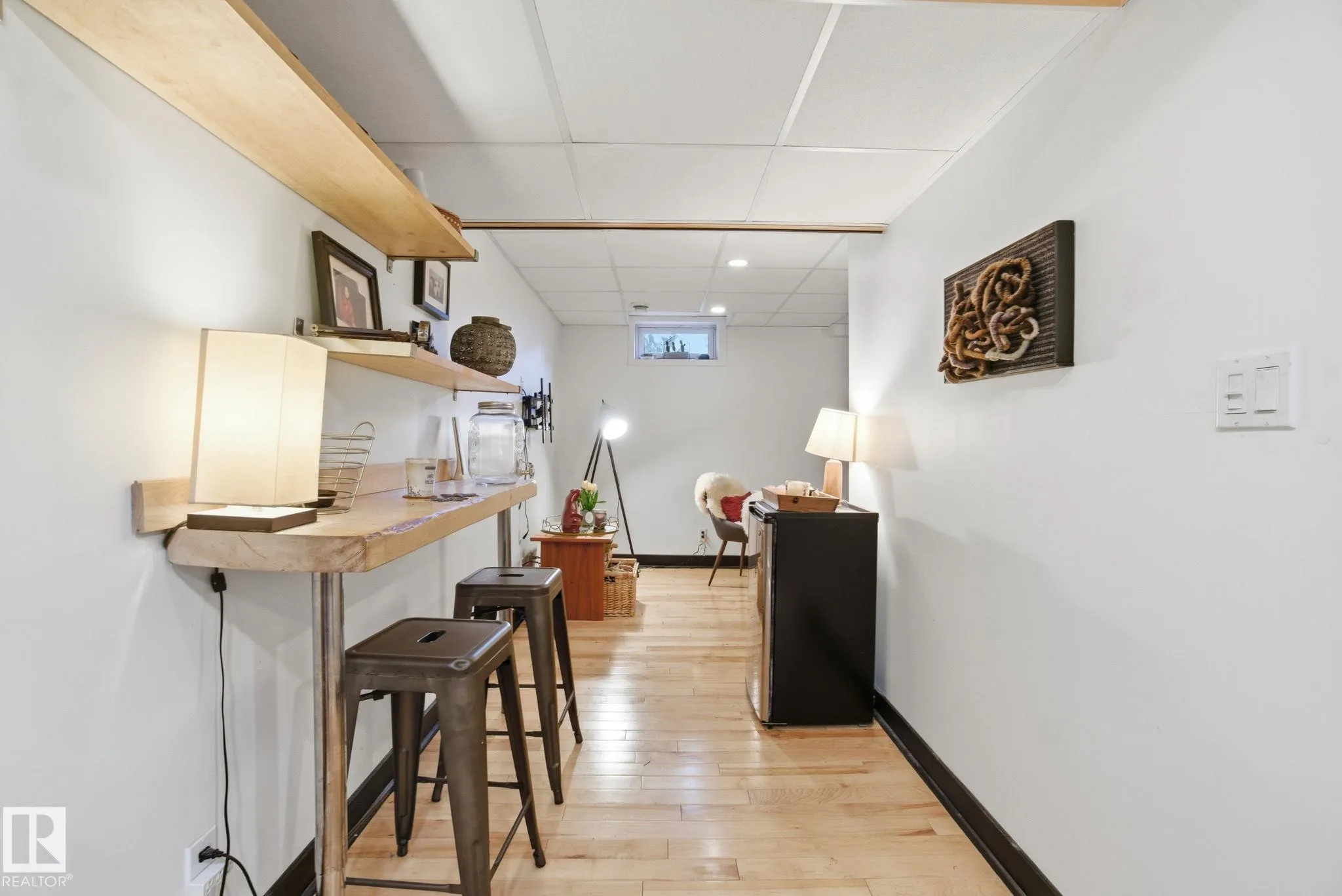 223 DICKINSFIELD Court