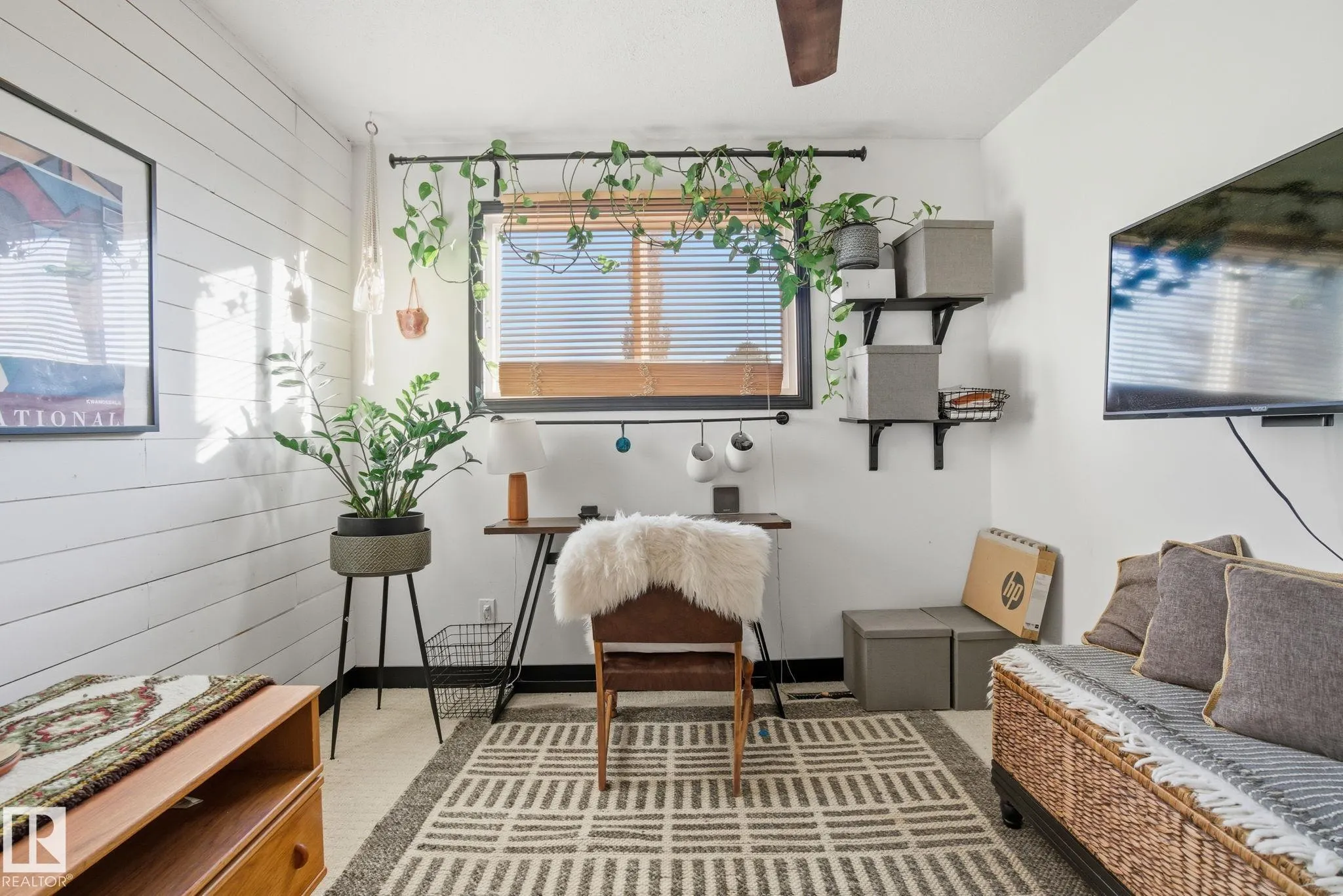 223 DICKINSFIELD Court