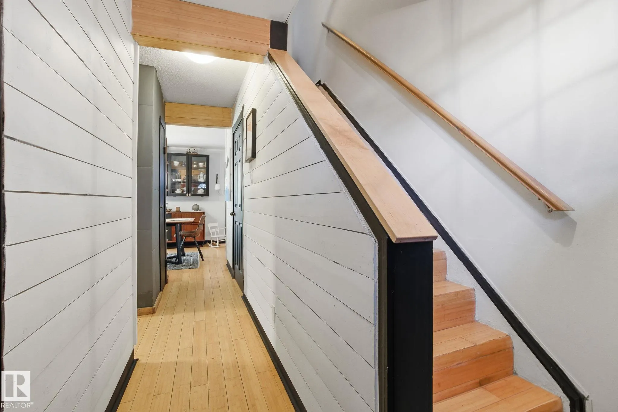 223 DICKINSFIELD Court