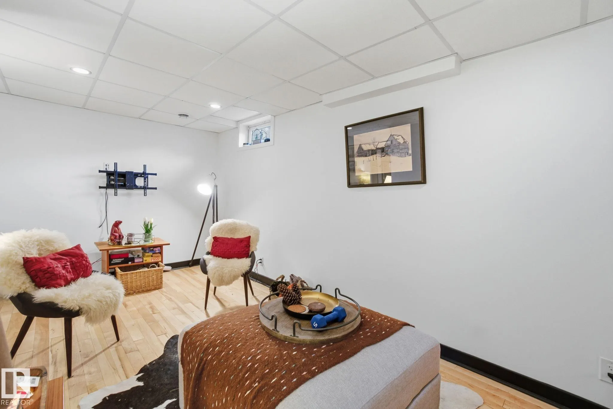 223 DICKINSFIELD Court