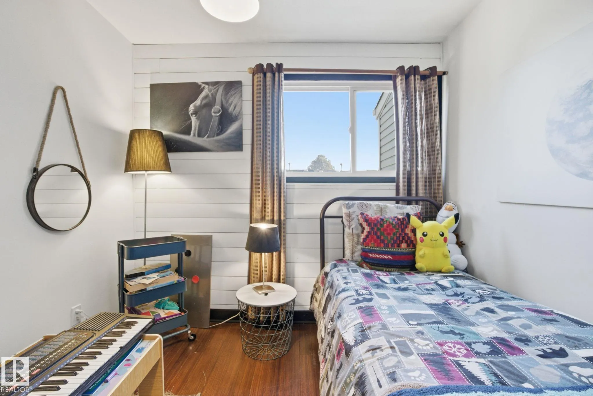 223 DICKINSFIELD Court