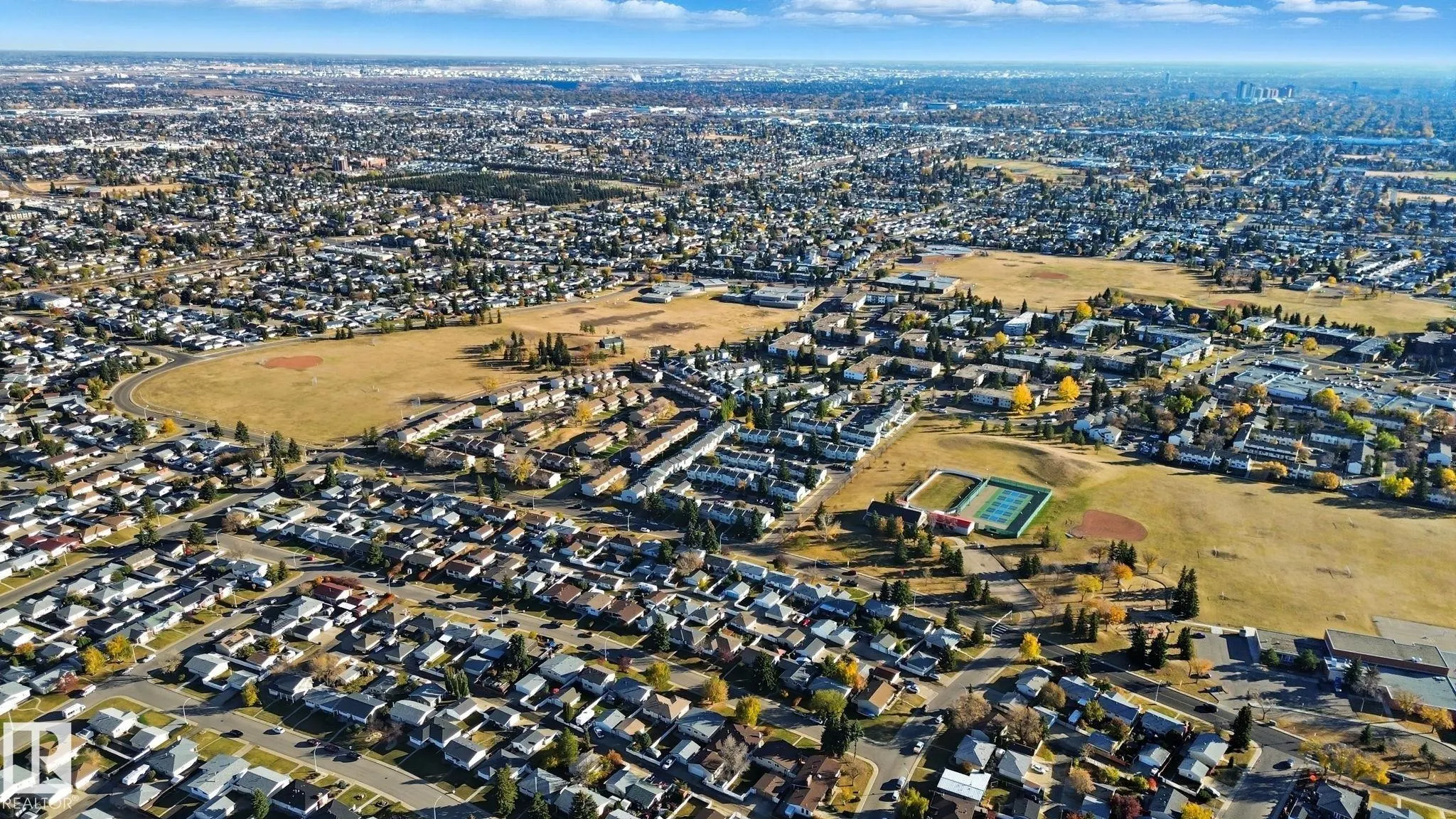 223 DICKINSFIELD Court