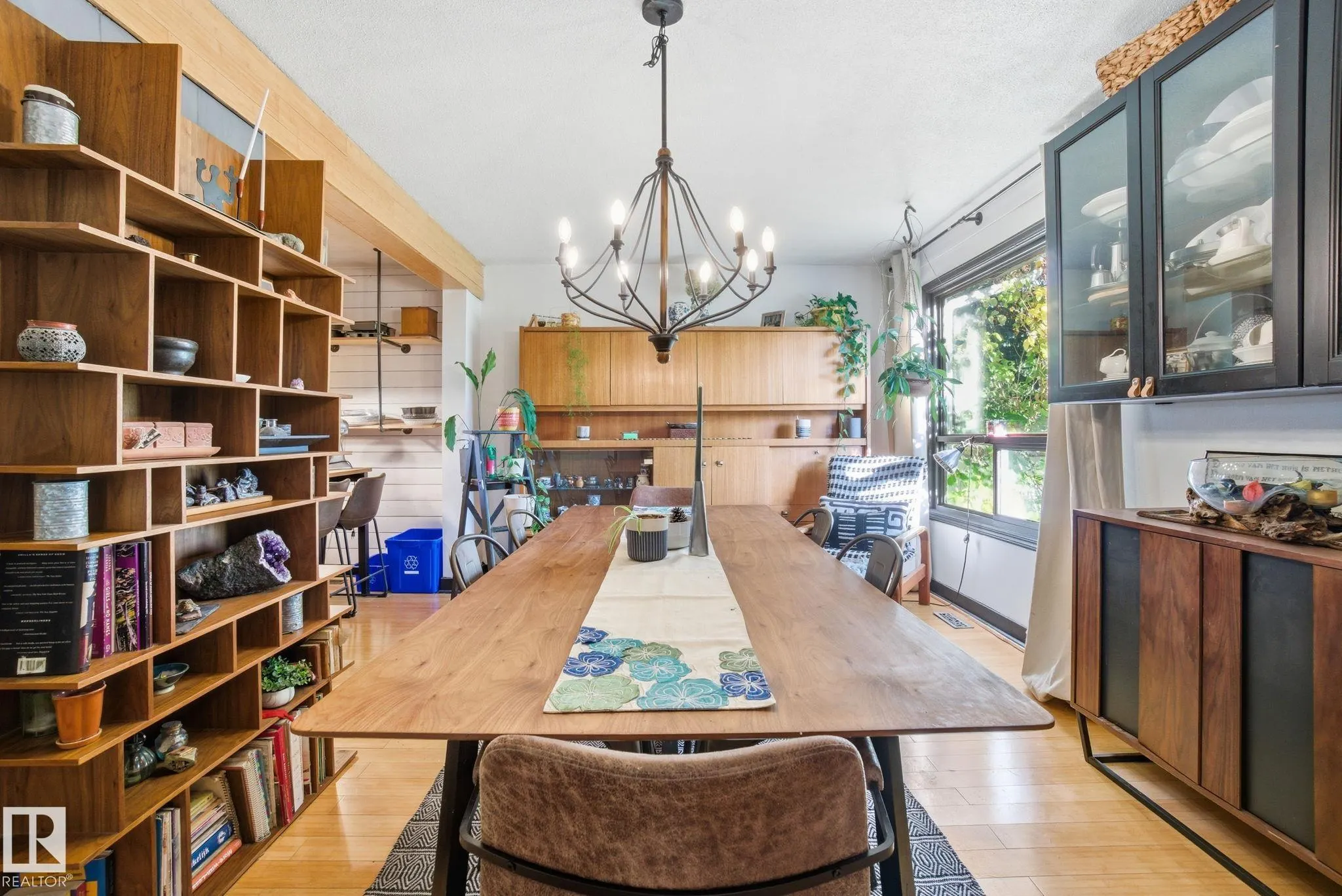 223 DICKINSFIELD Court