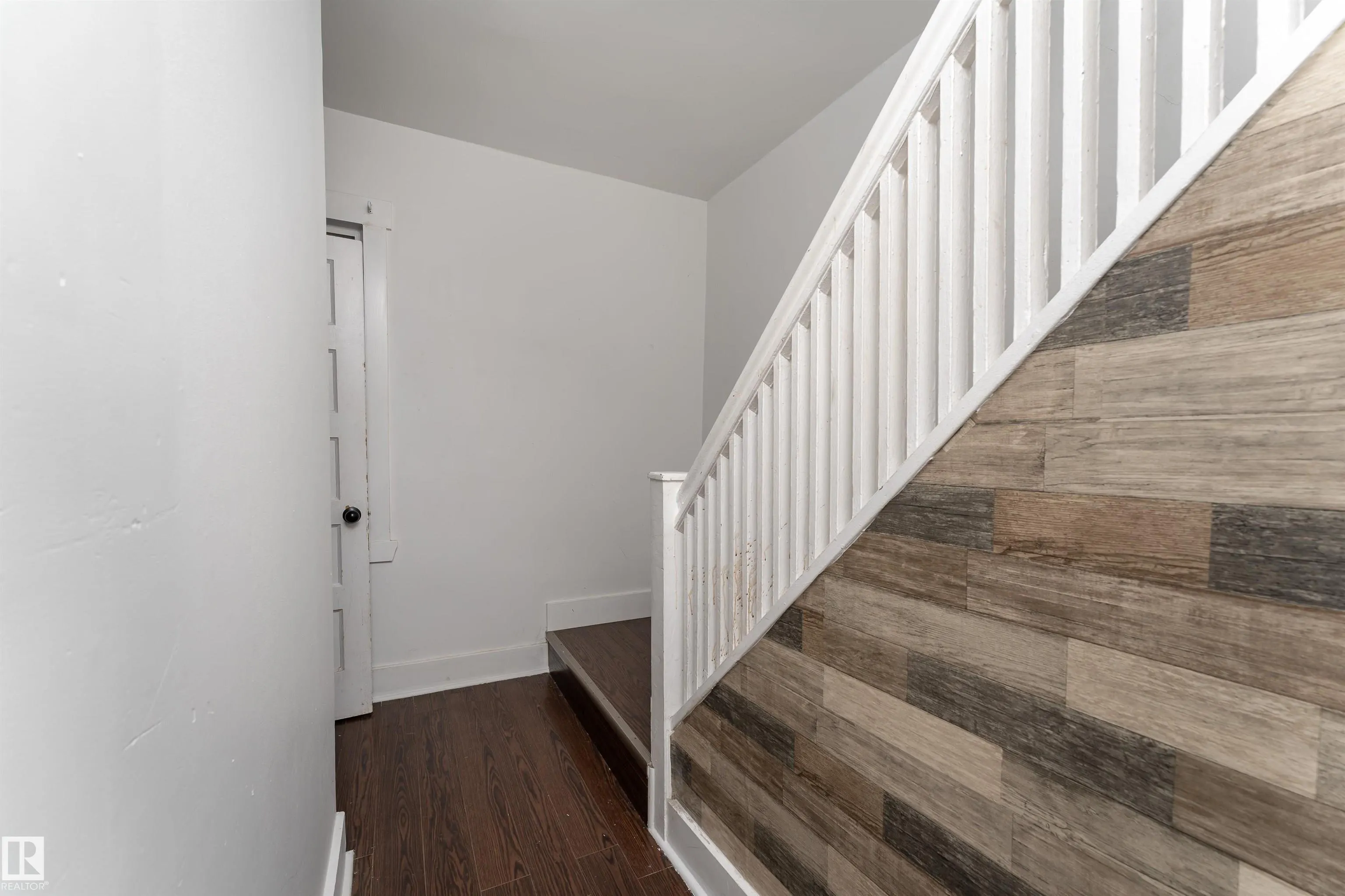 12018 95 Street