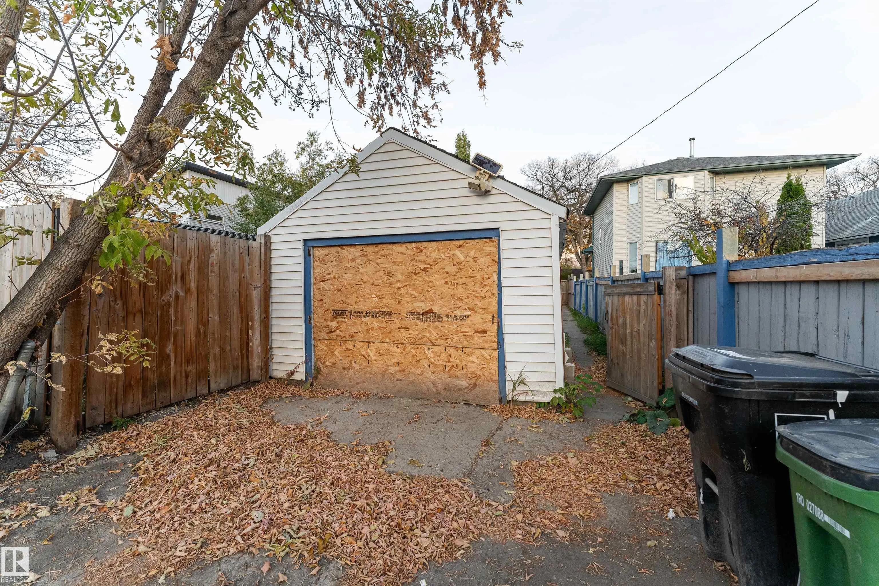 12018 95 Street