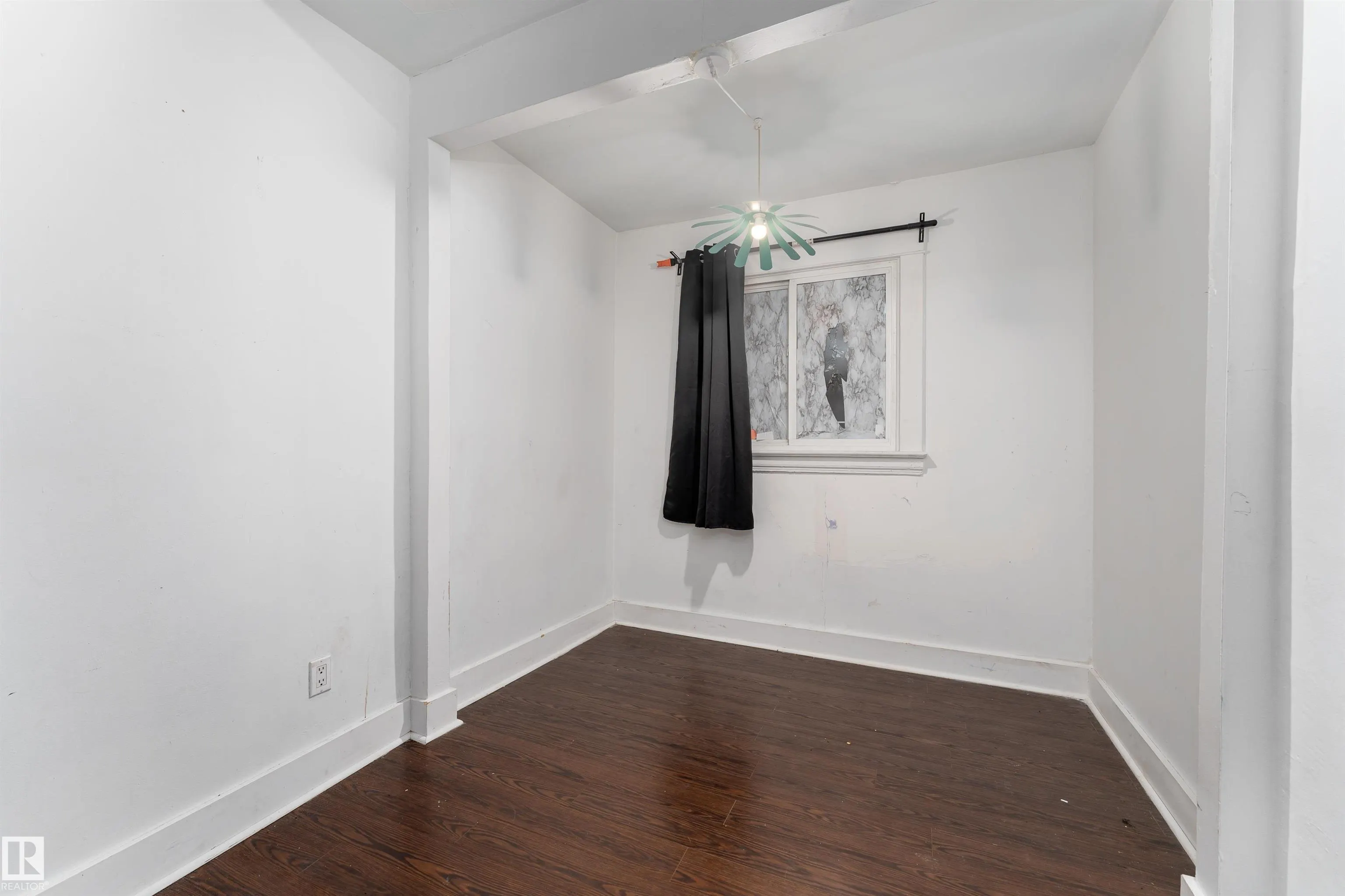 12018 95 Street